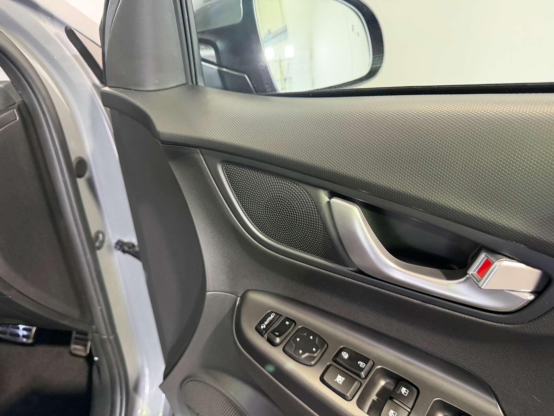 Hyundai Kona view 26