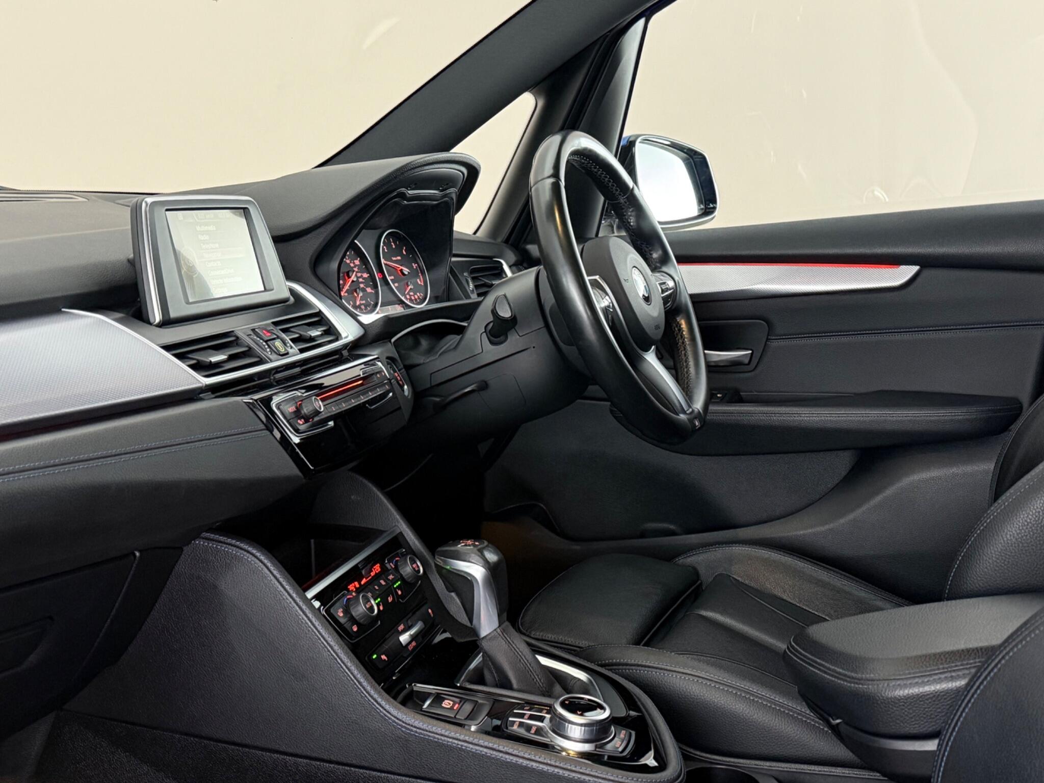 BMW 2 Series view 4