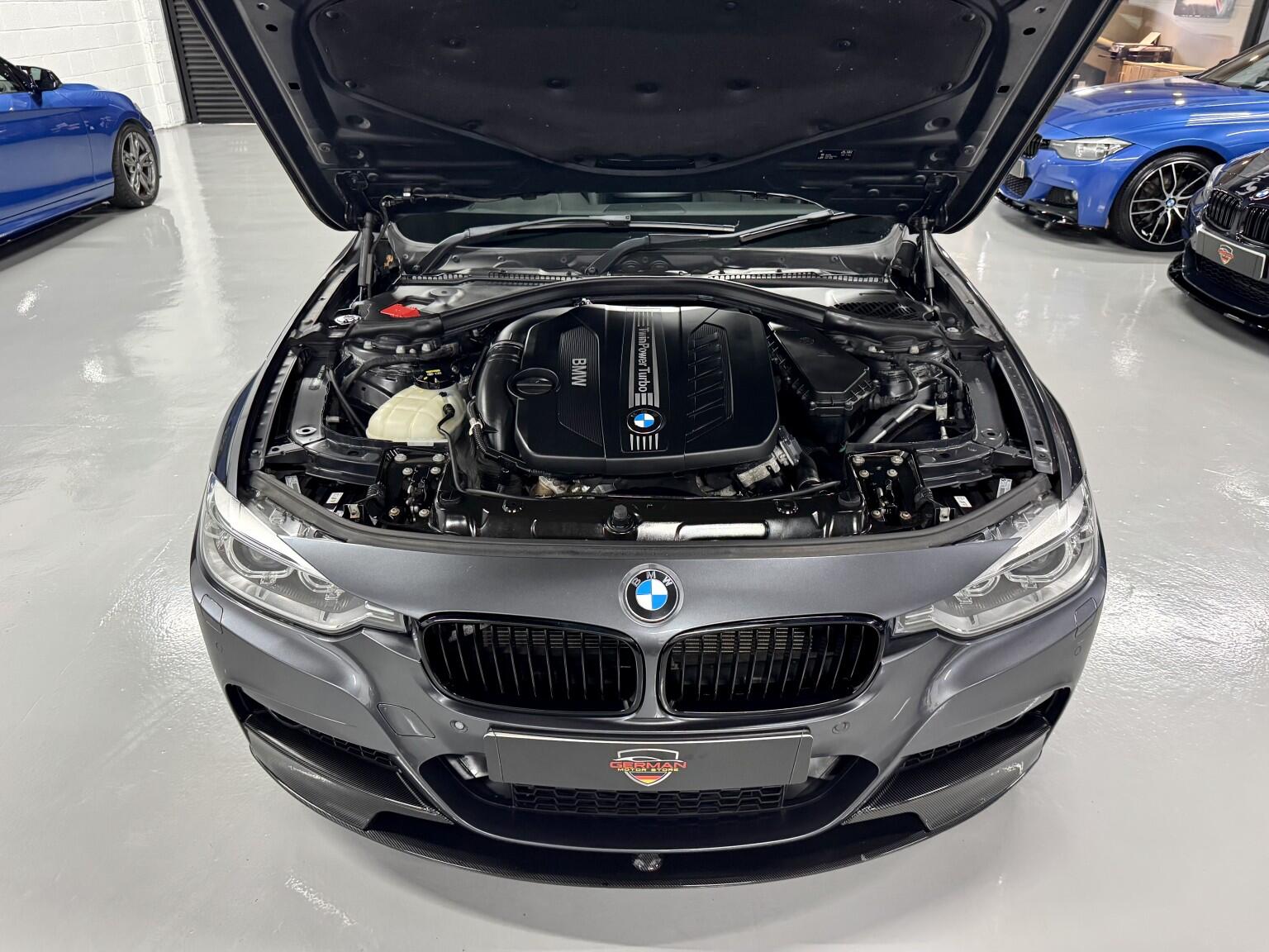 BMW 3 Series view 25