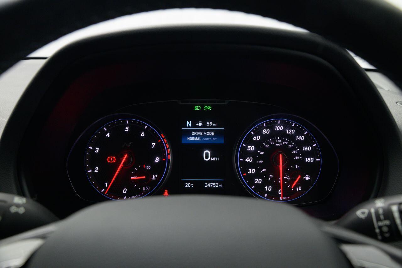 Hyundai i30 view 34