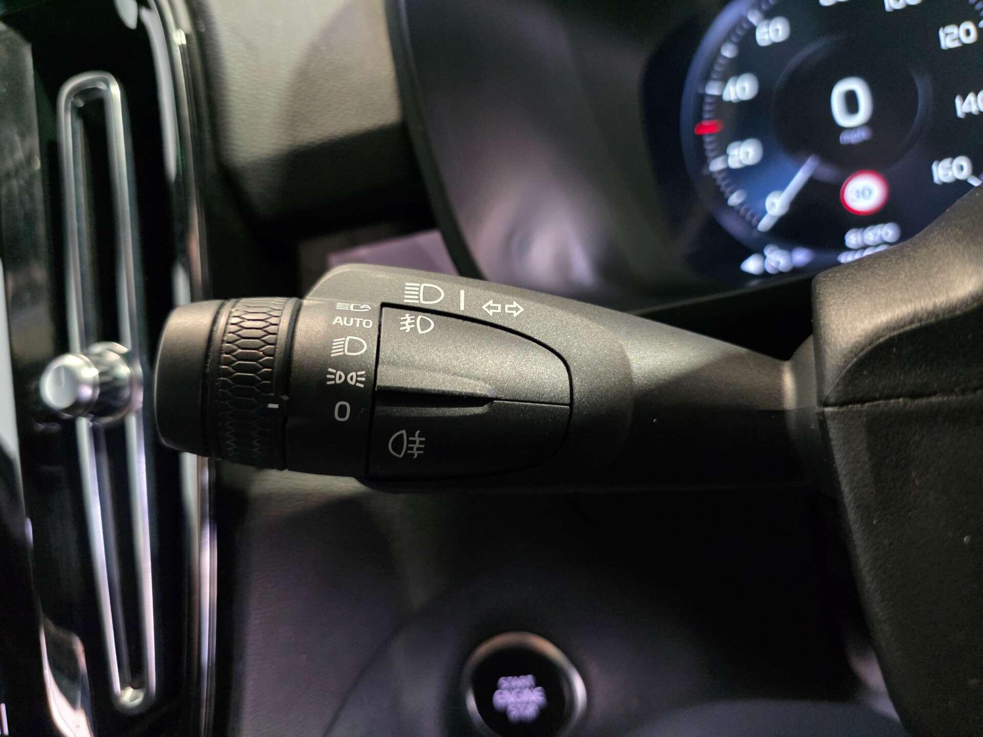 Volvo XC40 view 22