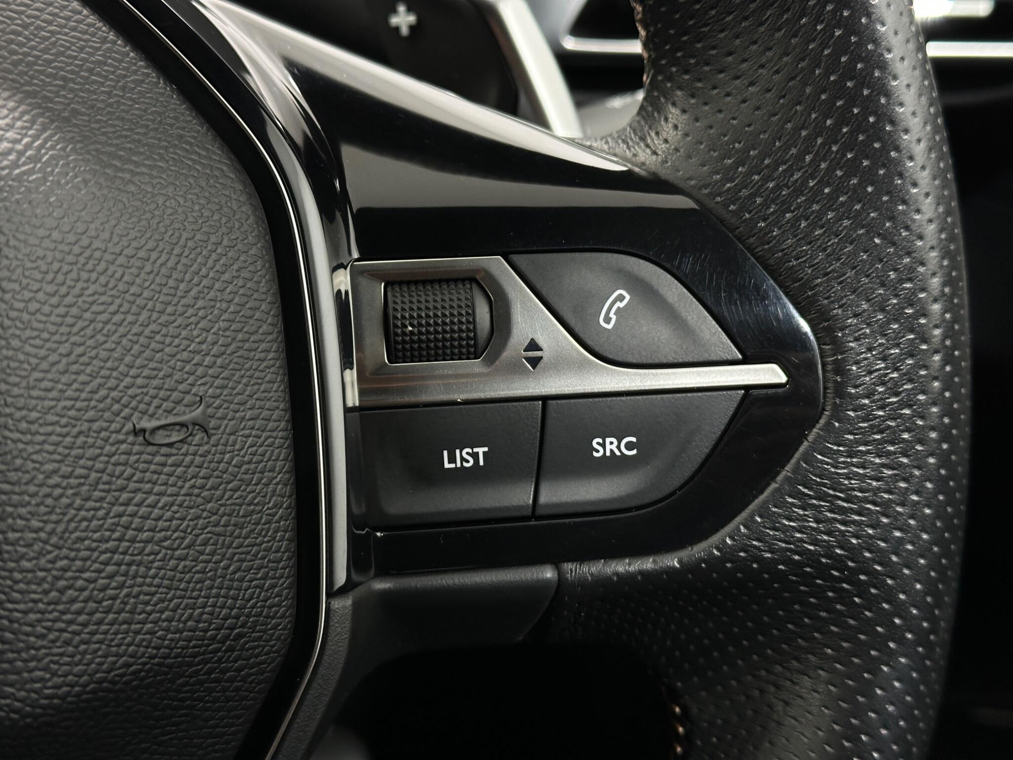Peugeot 3008 view 16