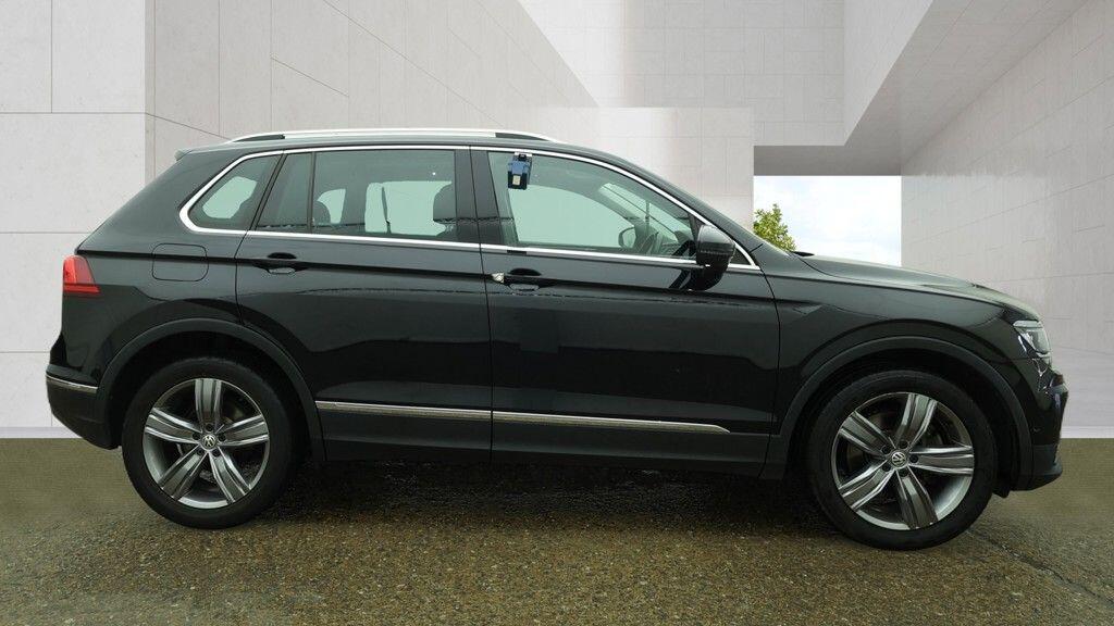 Volkswagen Tiguan view 10