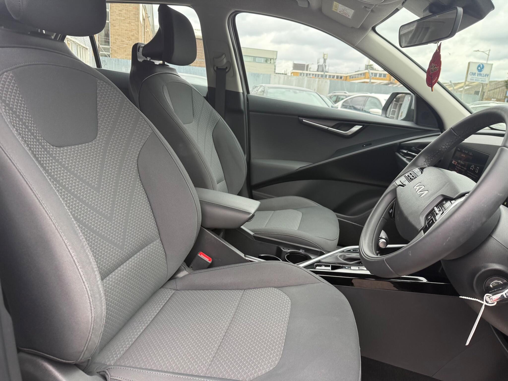 Kia Niro view 10