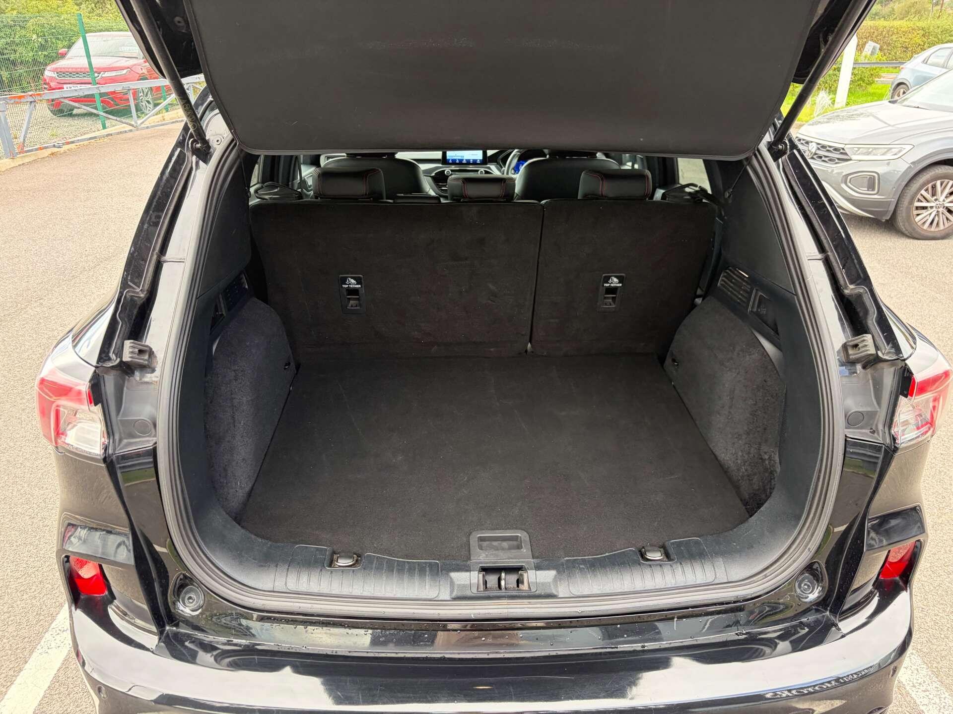 Ford Kuga view 25