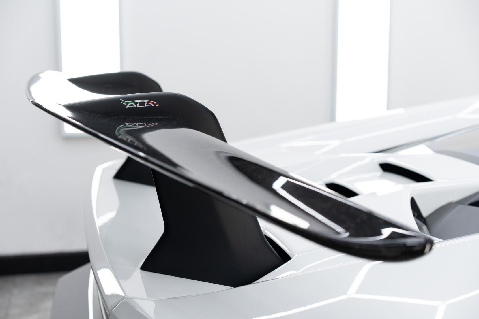 Lamborghini Huracan view 14