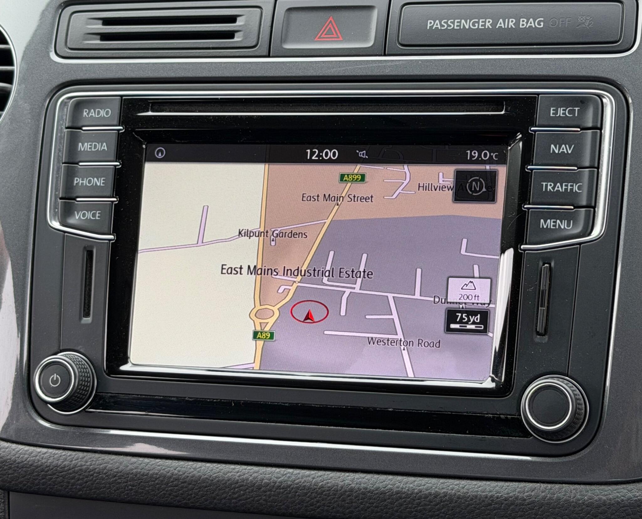 Volkswagen Tiguan view 45