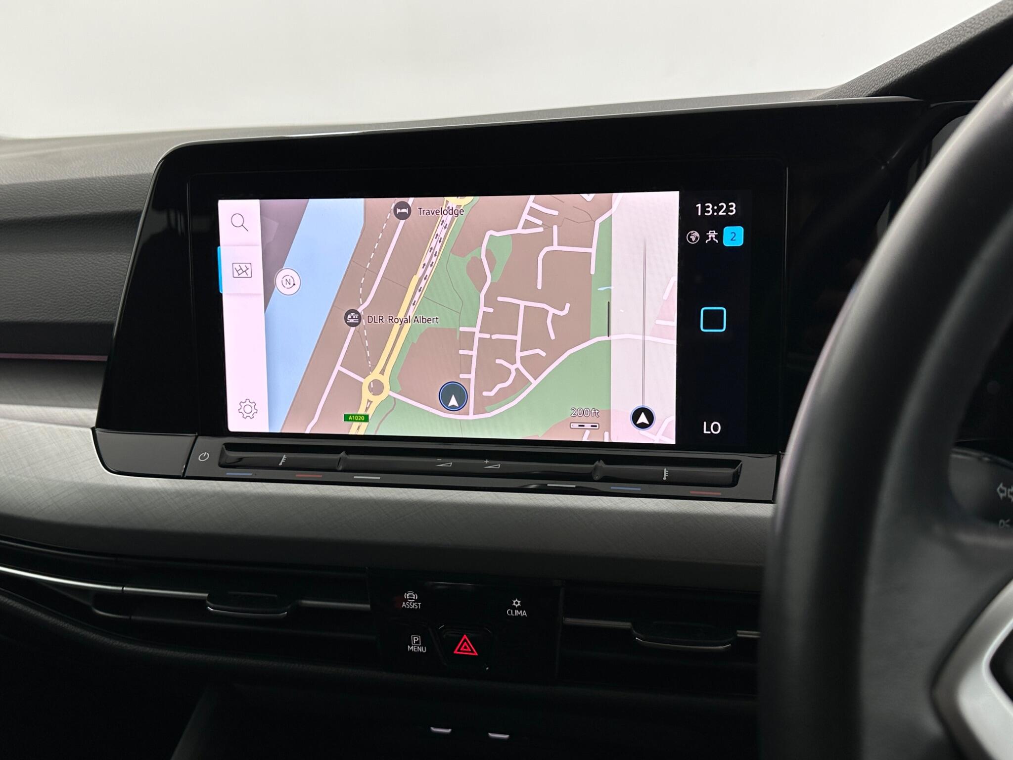Volkswagen Golf view 22