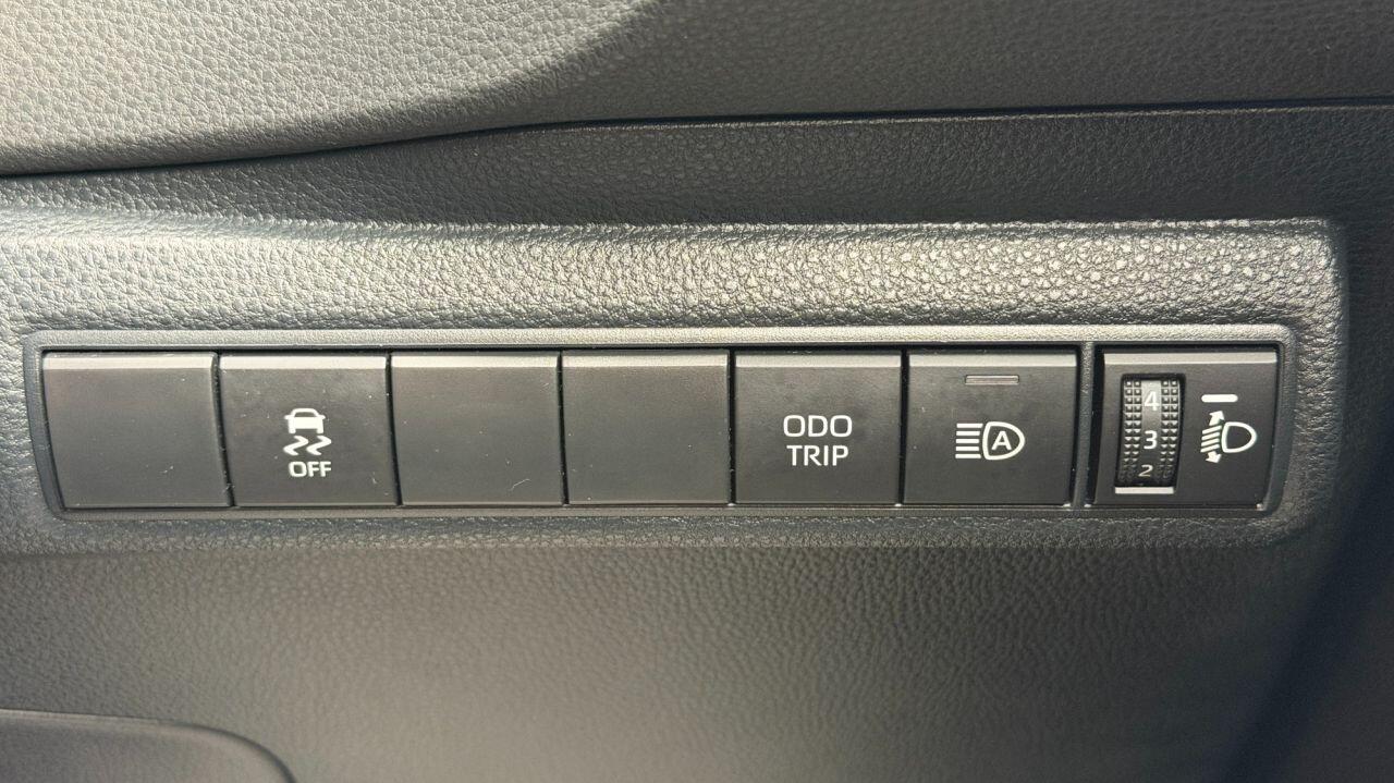 Toyota Corolla view 27