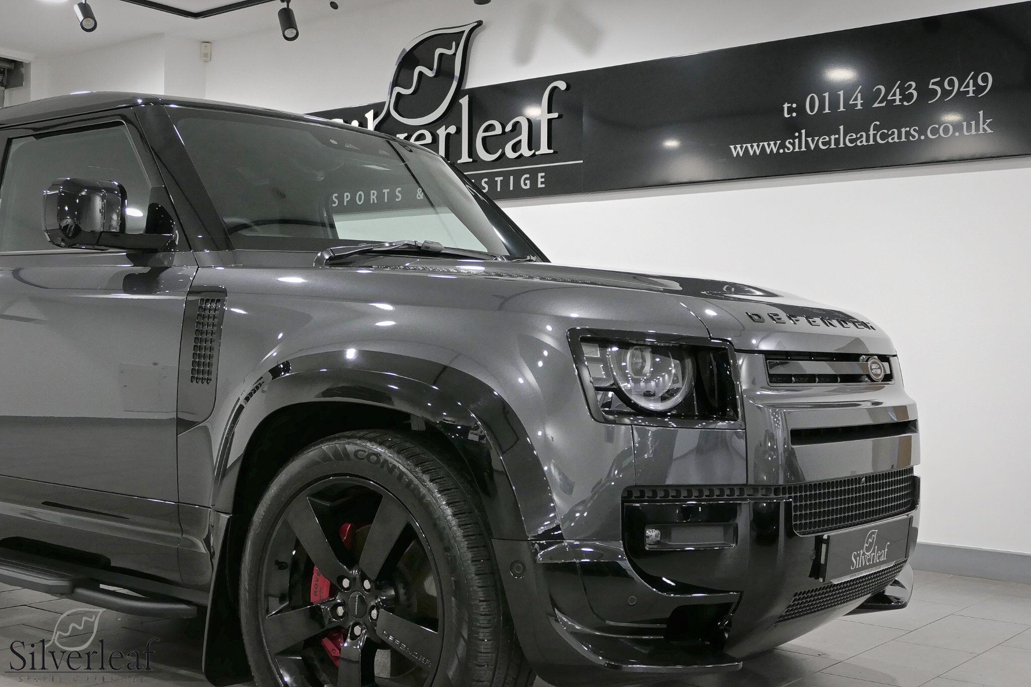 Land Rover Defender view 40