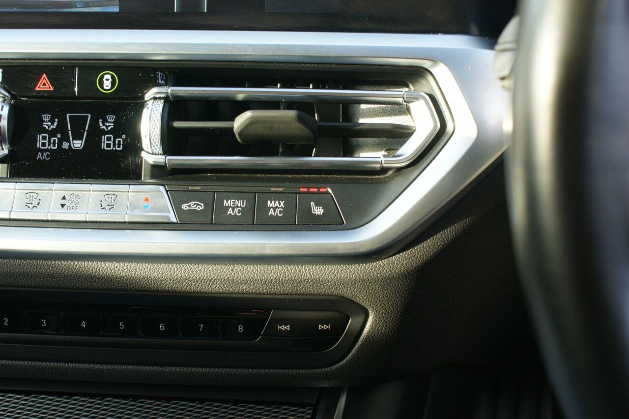 BMW 3 Series view 52