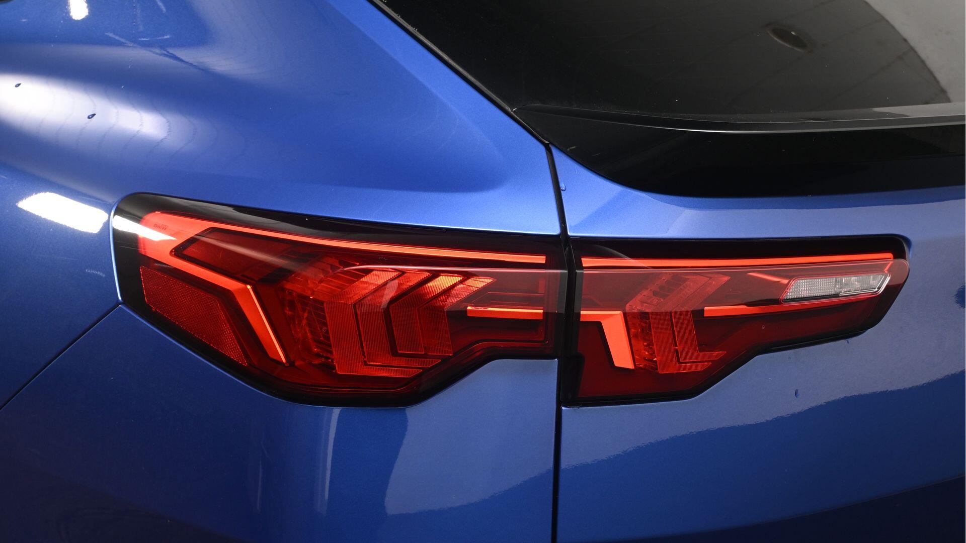 BMW X2 view 21