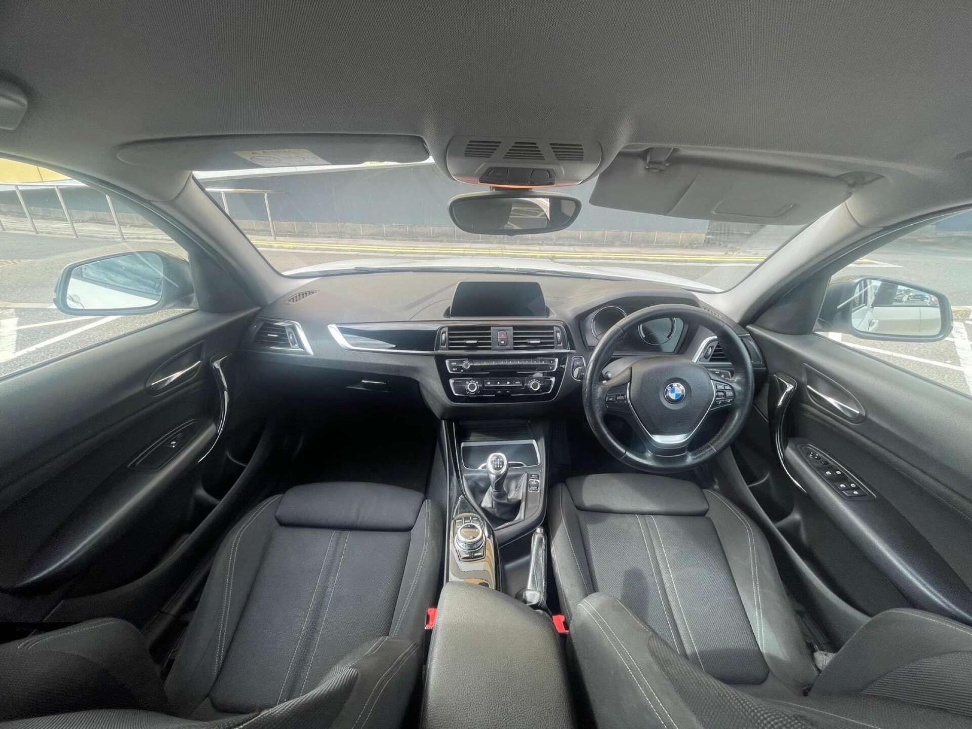 BMW 1 Series view 18