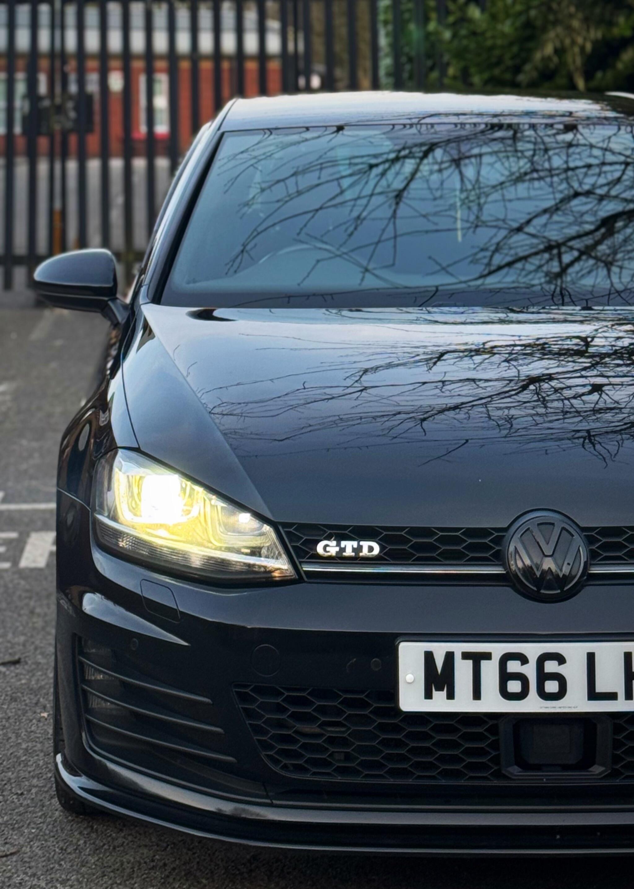 2016 Volkswagen Golf 2.0 TDI BlueMotion Tech GTD DSG Euro 6 (s/s) 5dr image 16