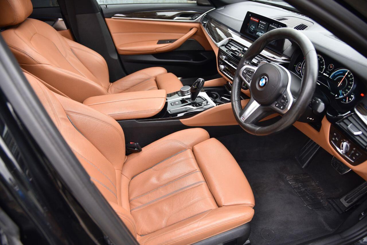 BMW 5 Series view 22