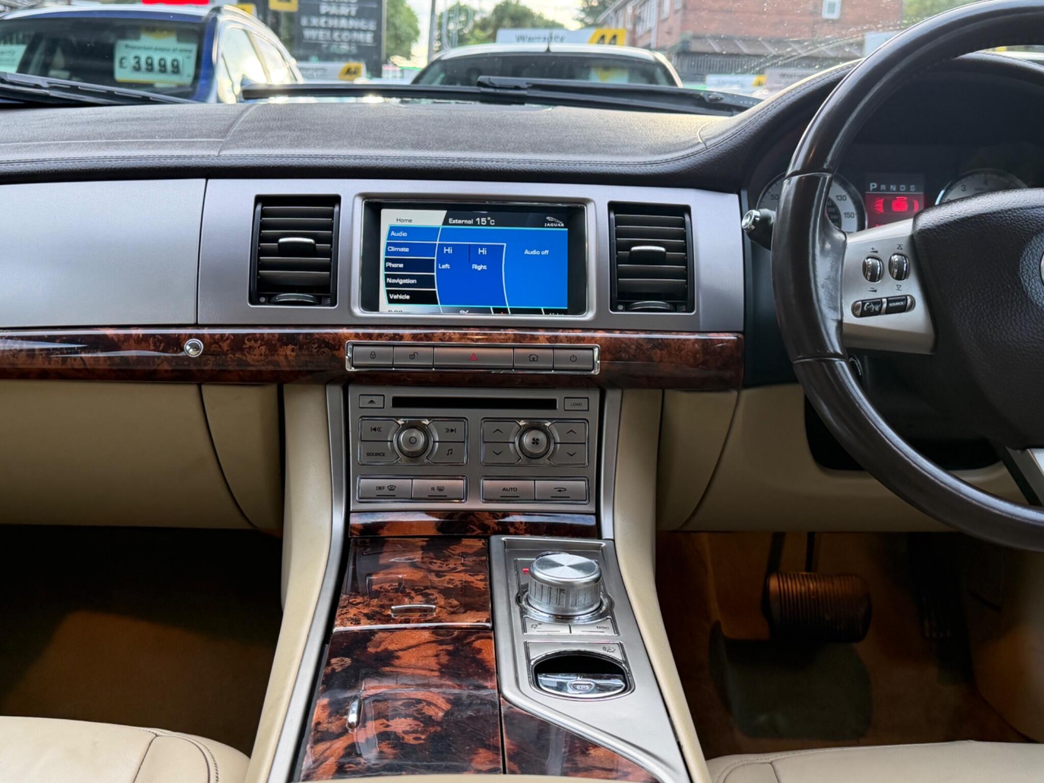 Jaguar XF view 45