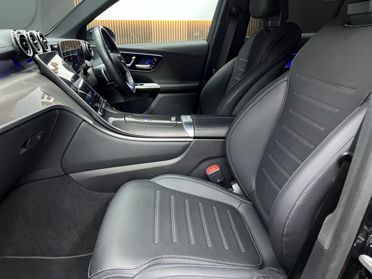Mercedes-Benz GLC view 27