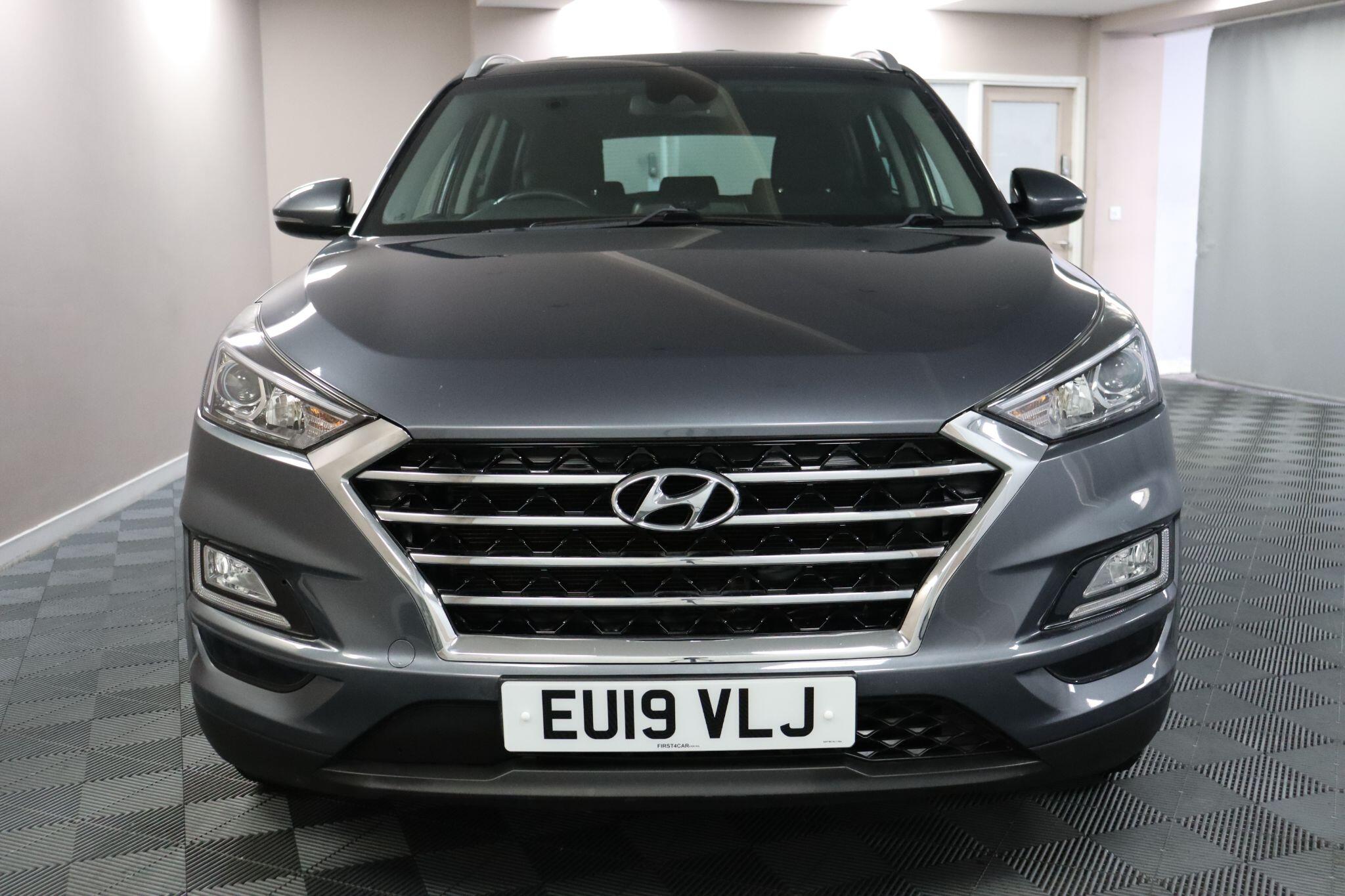 Hyundai Tucson view 2