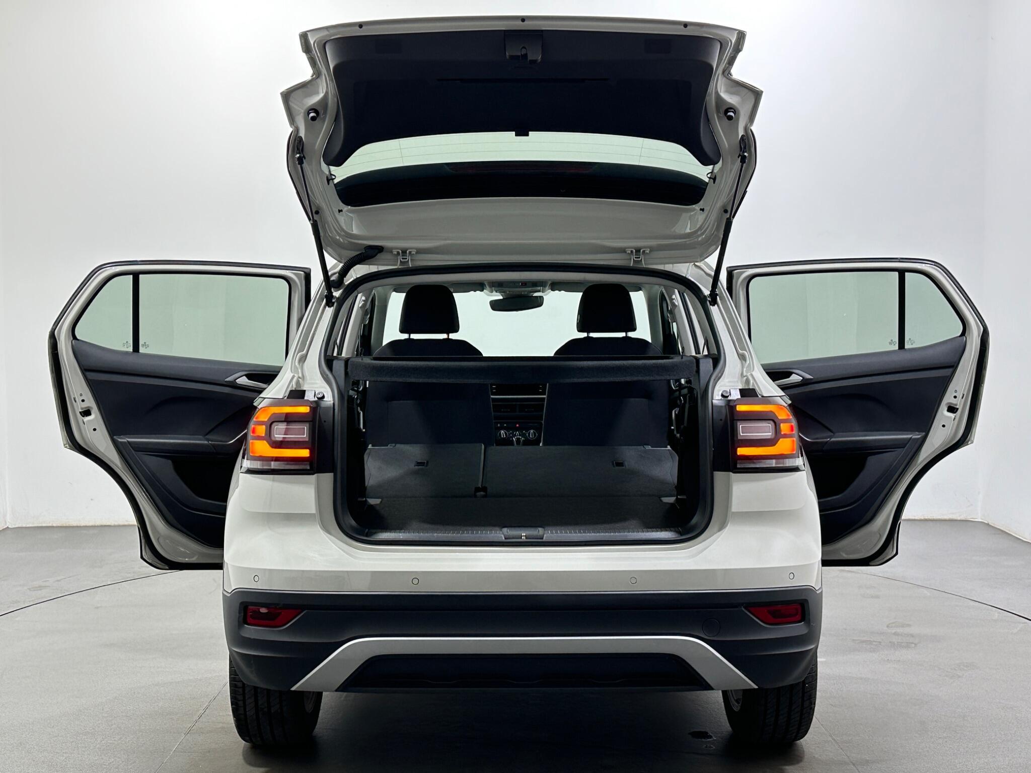 Volkswagen T-Cross view 44