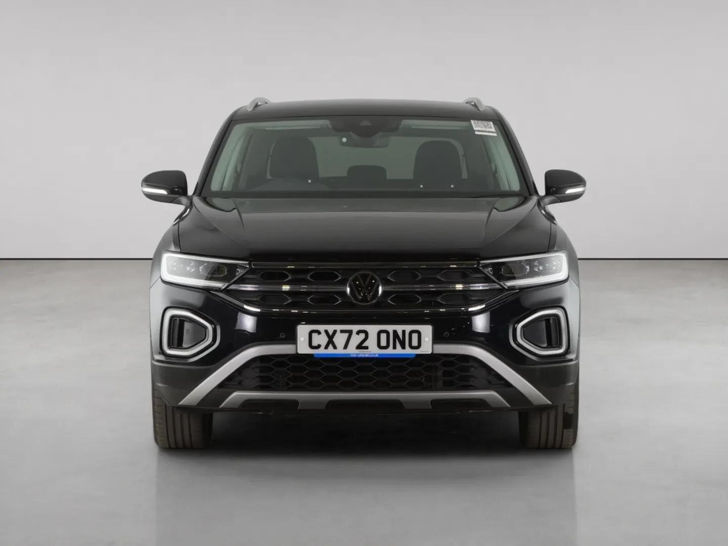 Volkswagen T-Roc view 5
