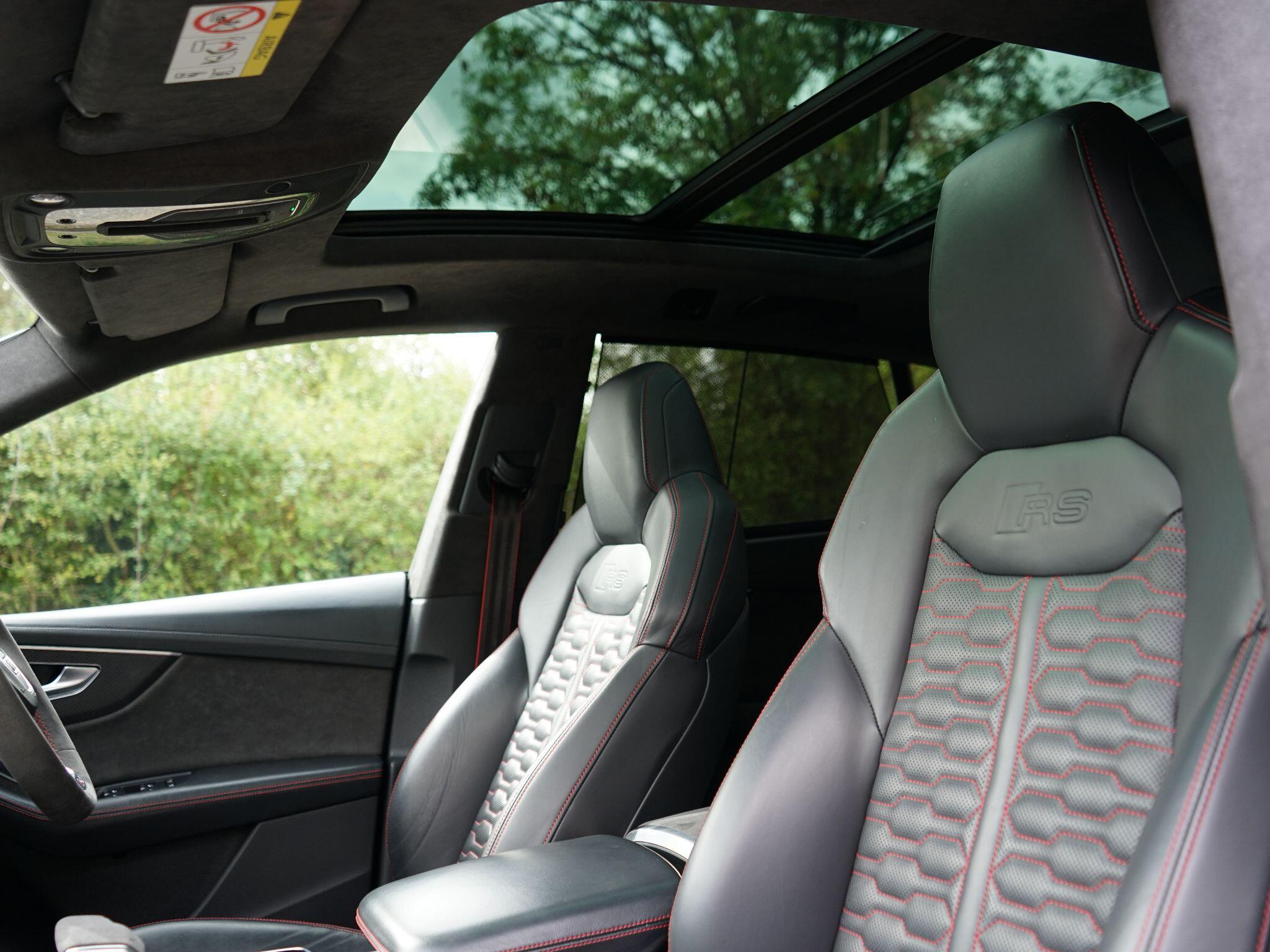 Audi RSQ8 view 12