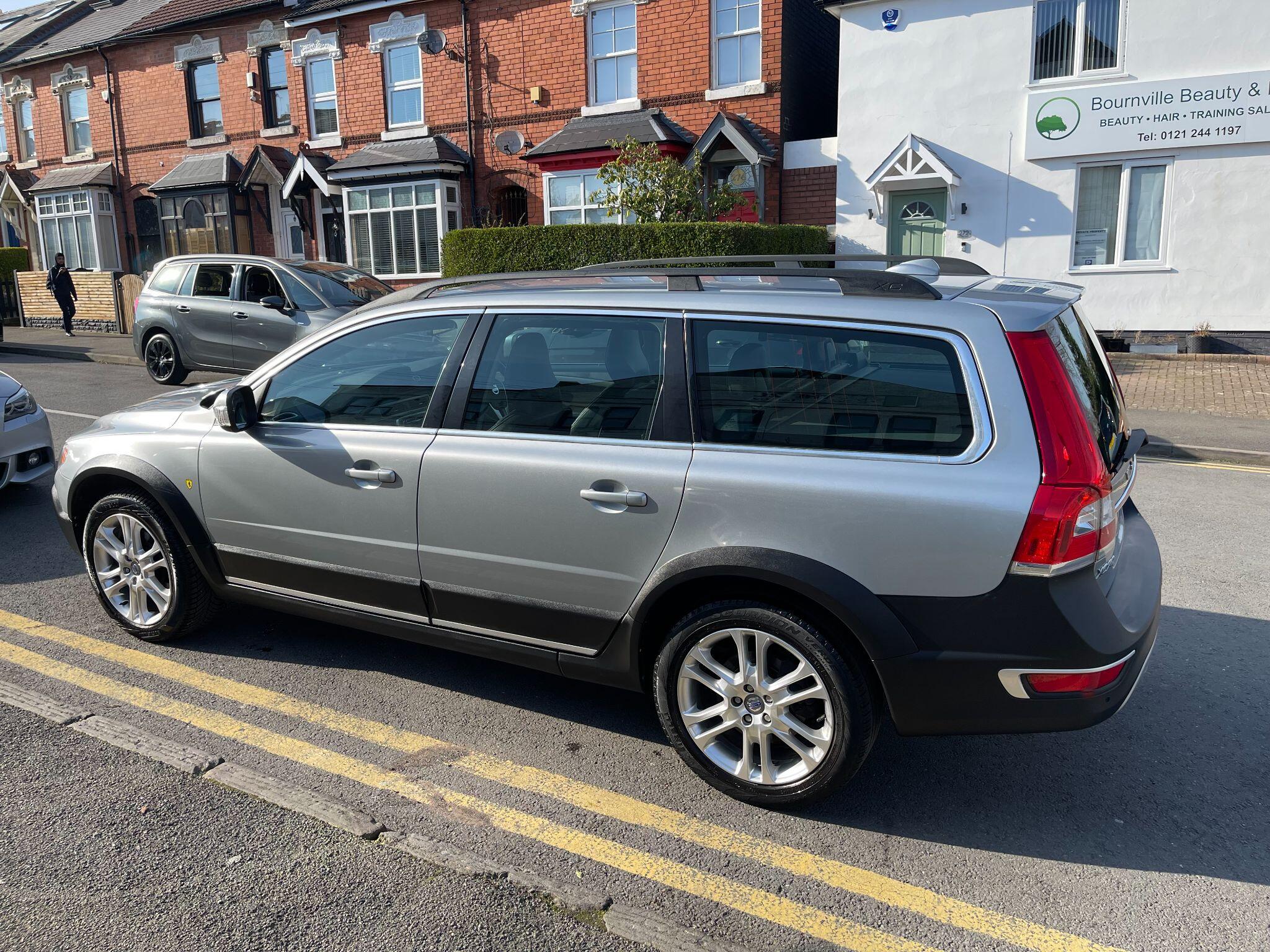 Volvo XC70 view 16