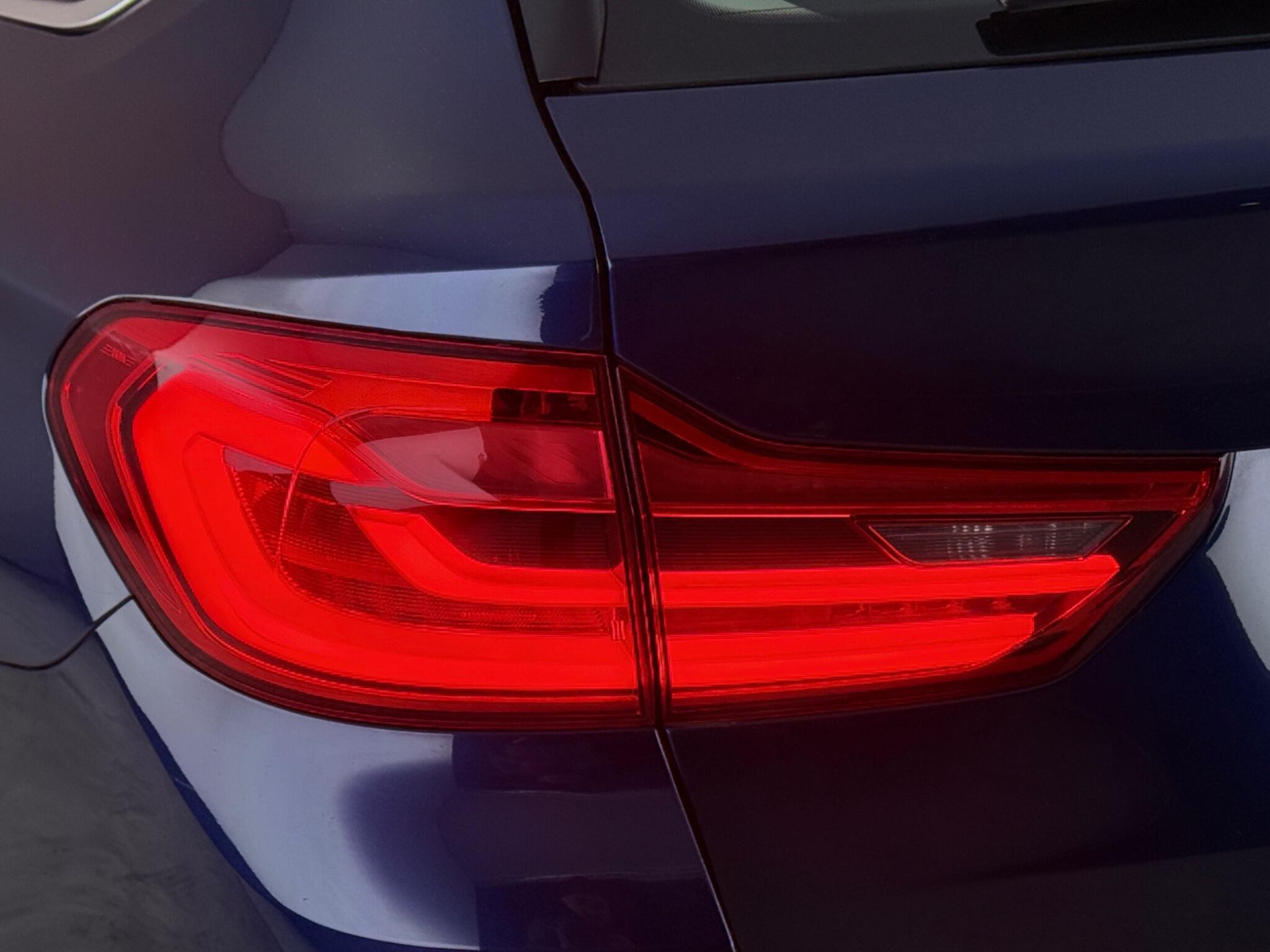 BMW 5 Series view 12