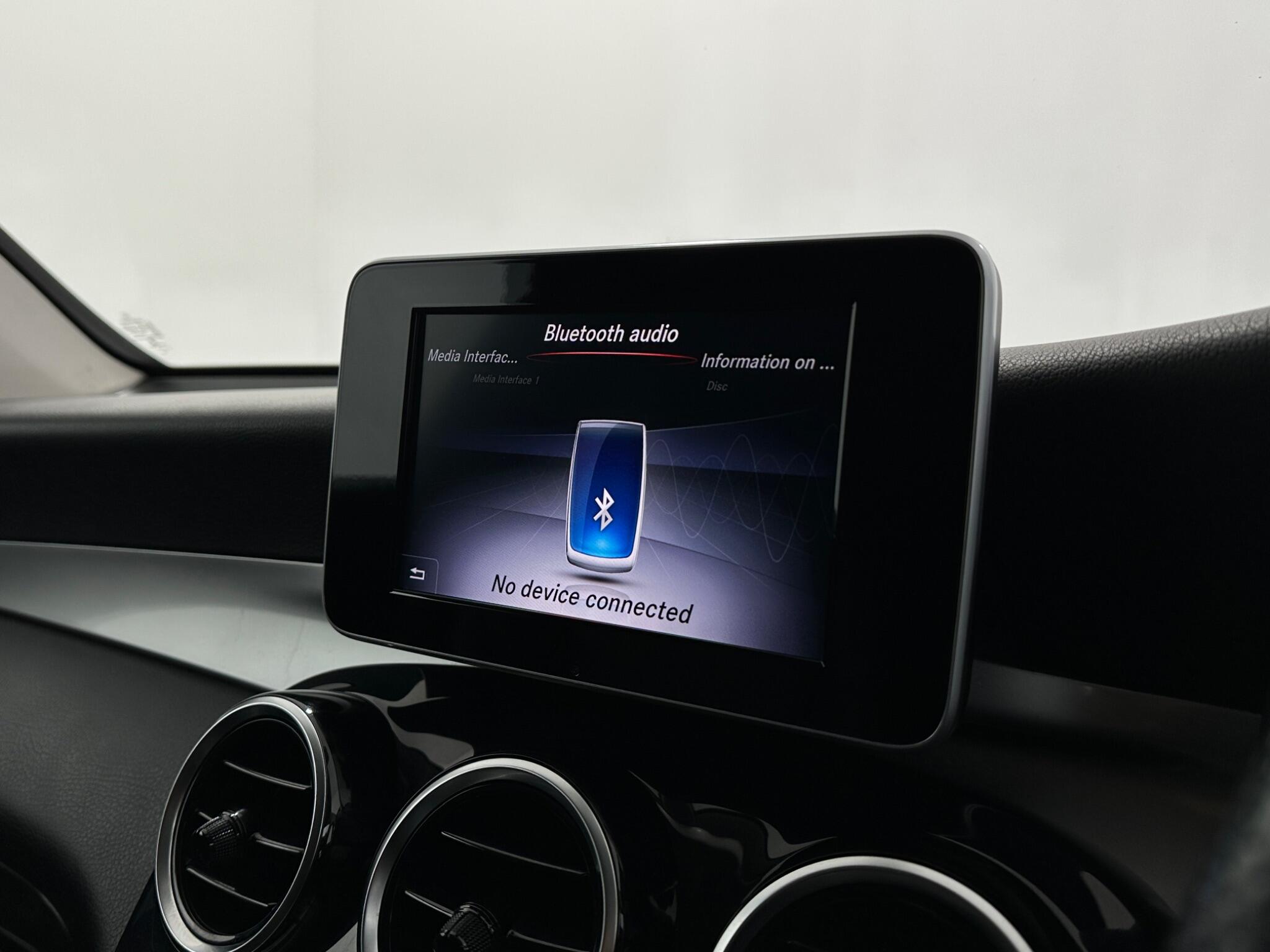Mercedes-Benz GLC view 26