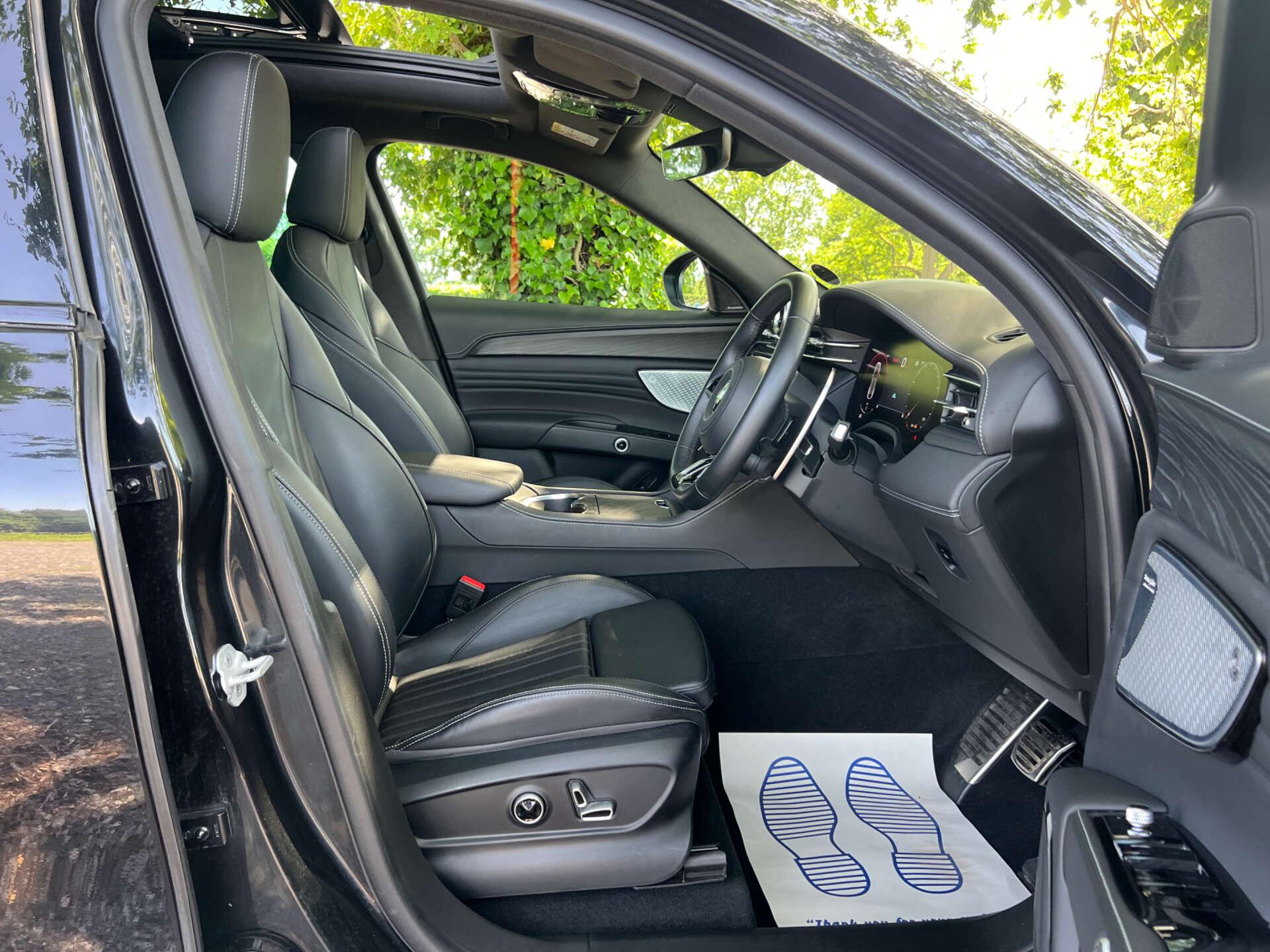 Maserati Grecale view 26