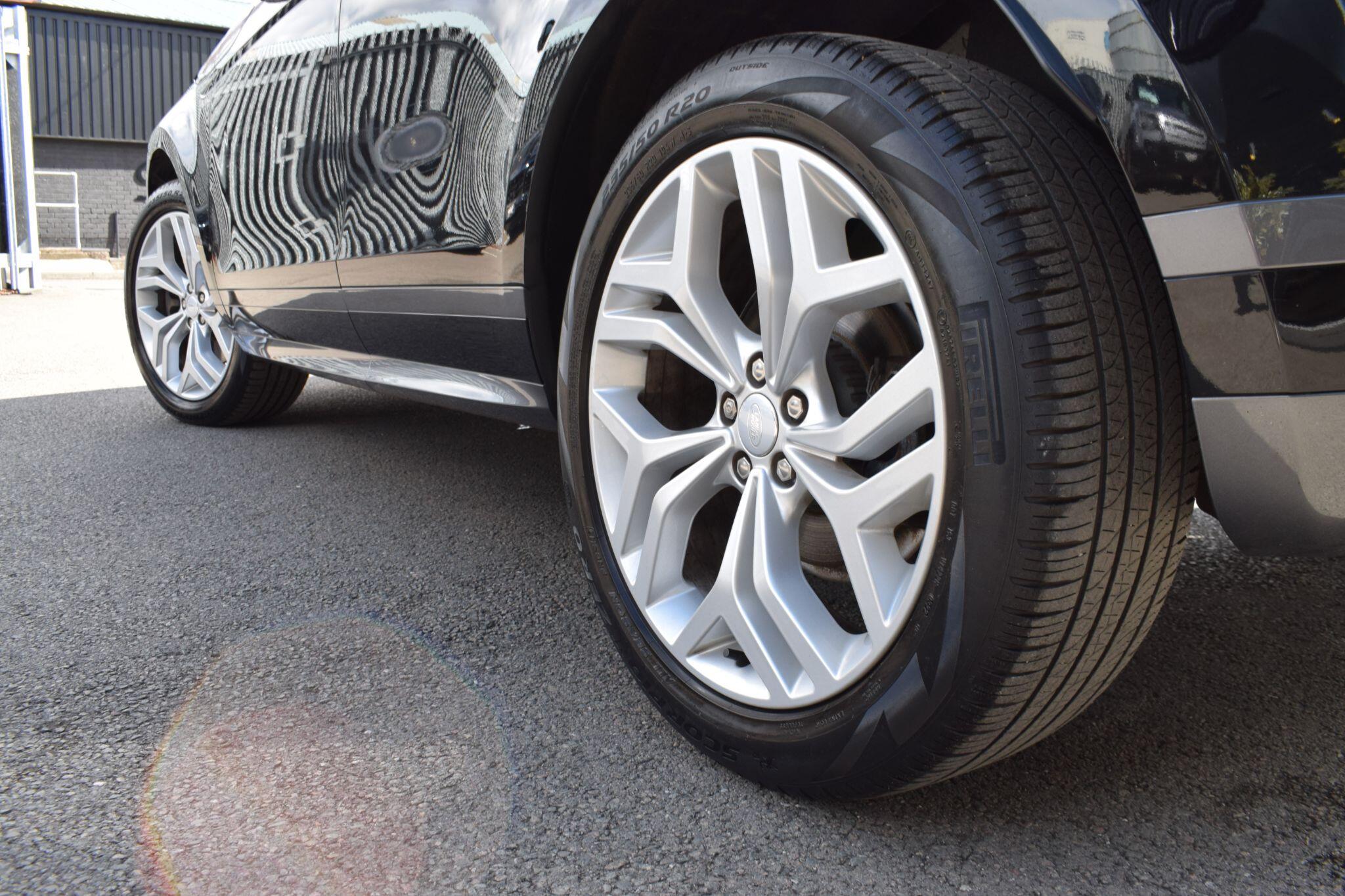 Land Rover Range Rover Evoque view 23
