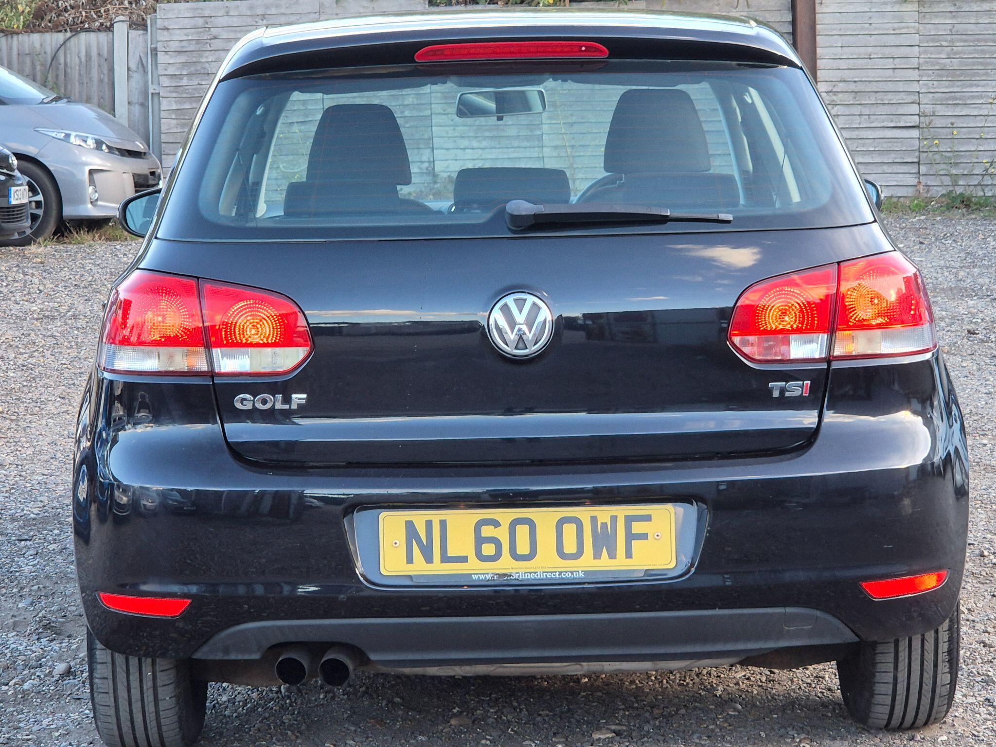 Volkswagen Golf view 5