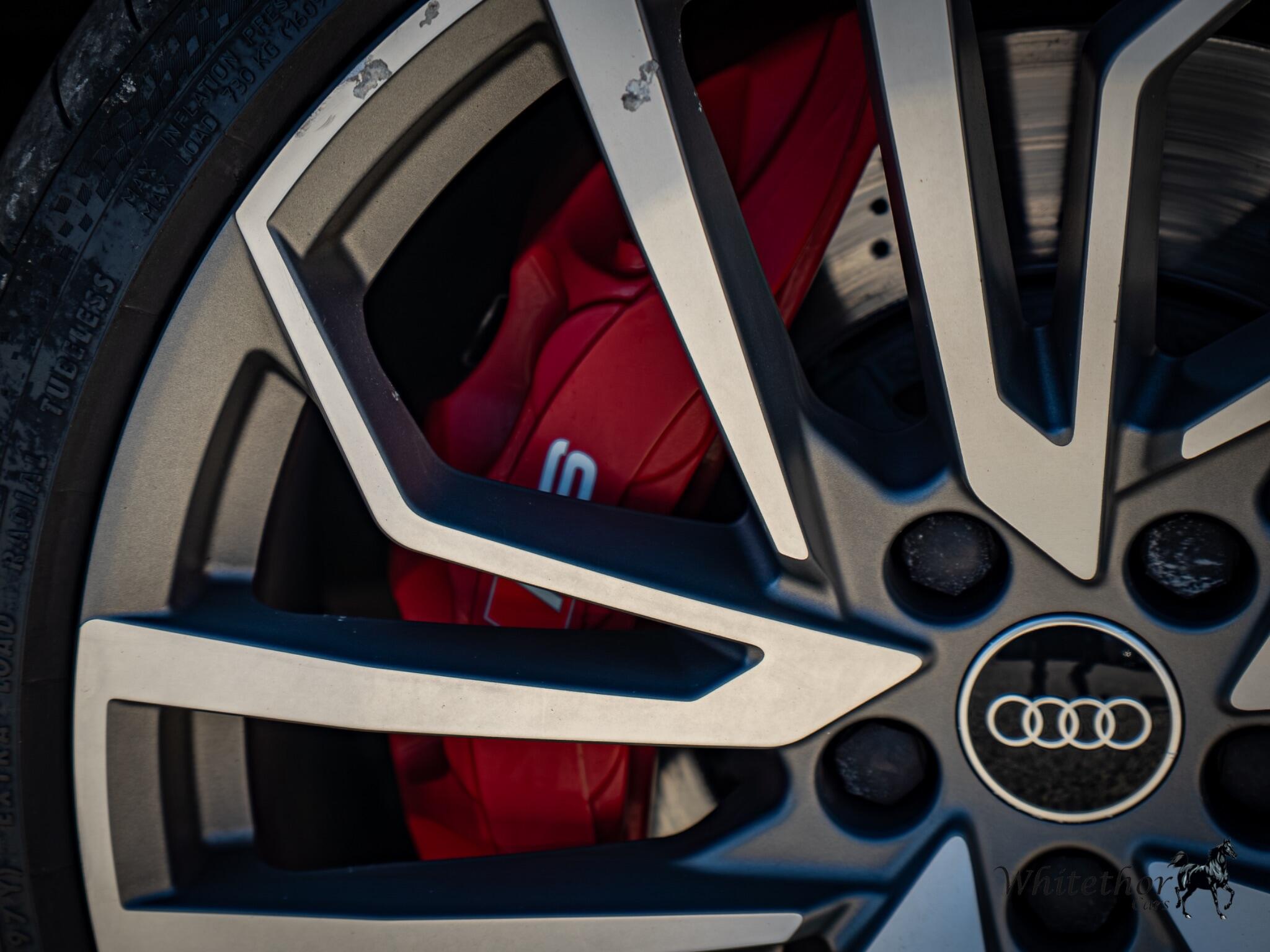 Audi RS5 view 37