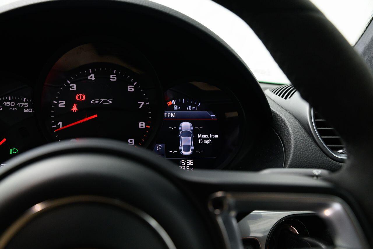 Porsche Cayman view 49