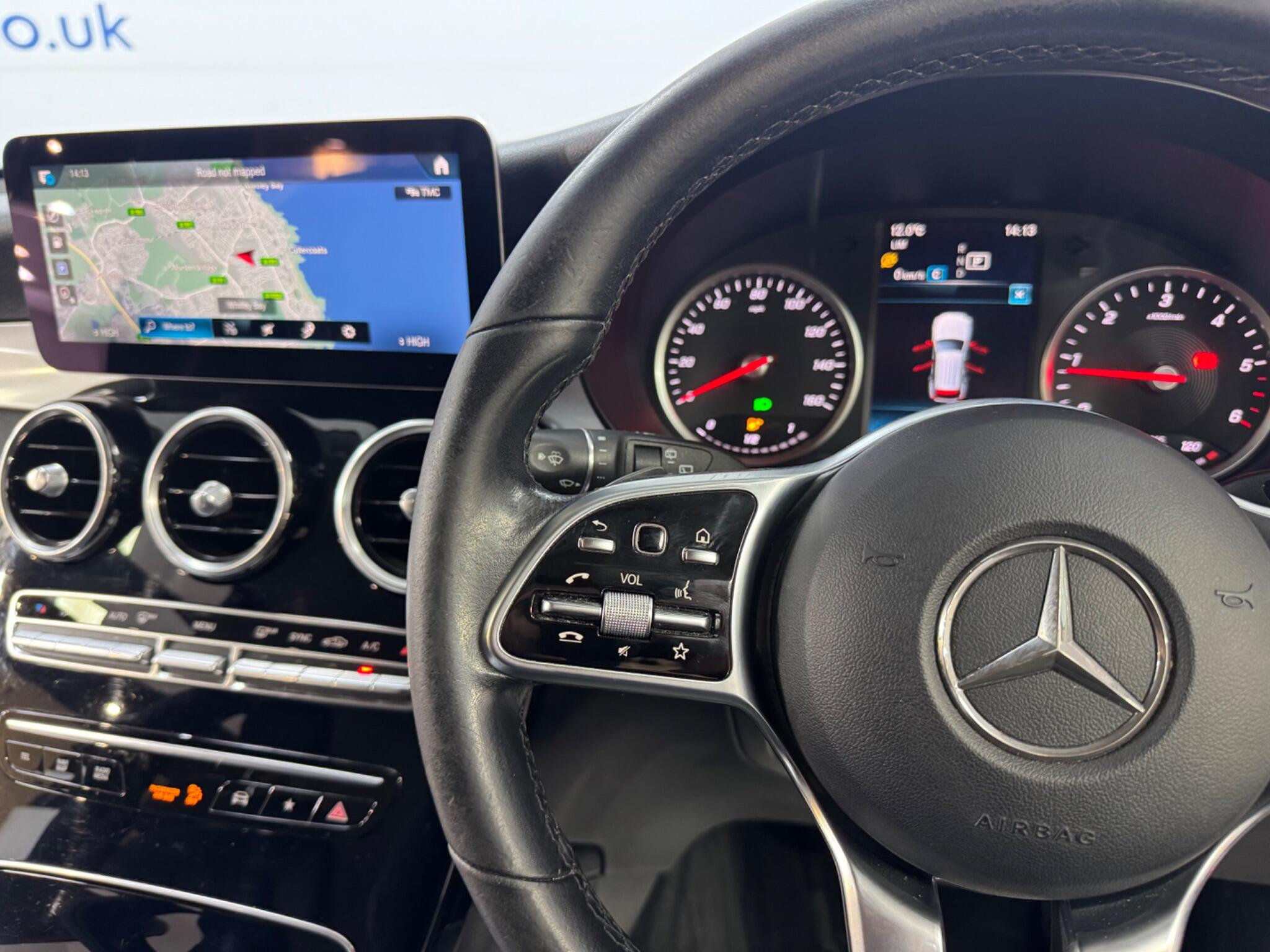 Mercedes-Benz GLC view 40