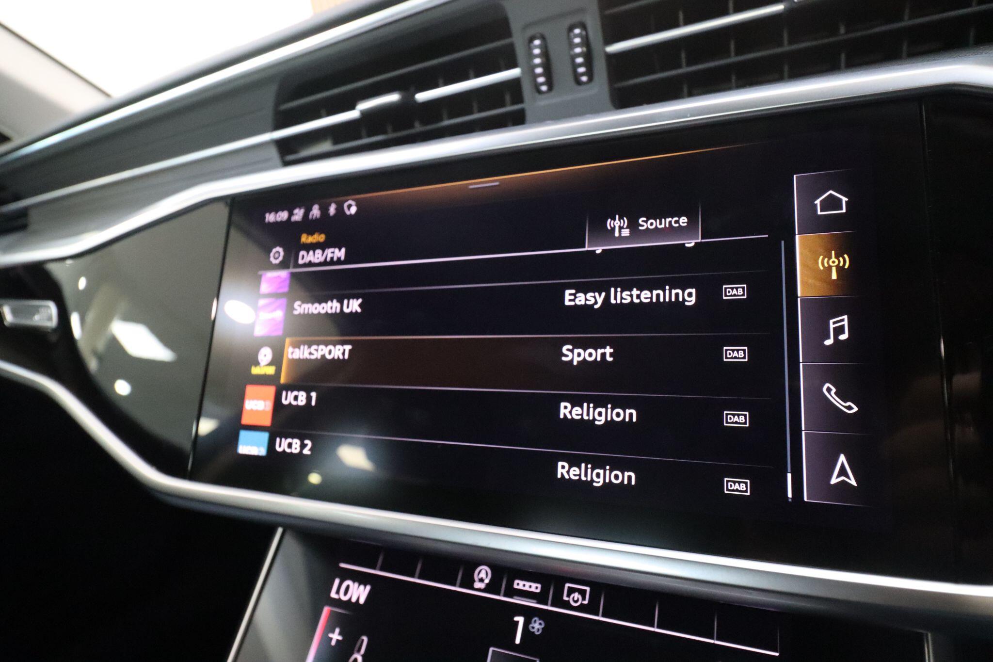 Audi A6 Saloon view 25