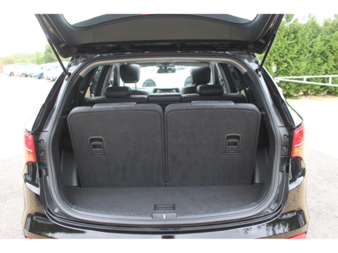 Hyundai Santa Fe view 32