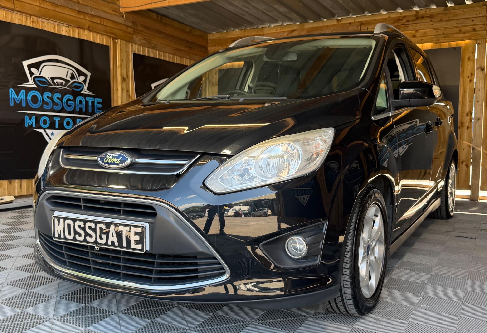 Ford Grand C-Max view 8