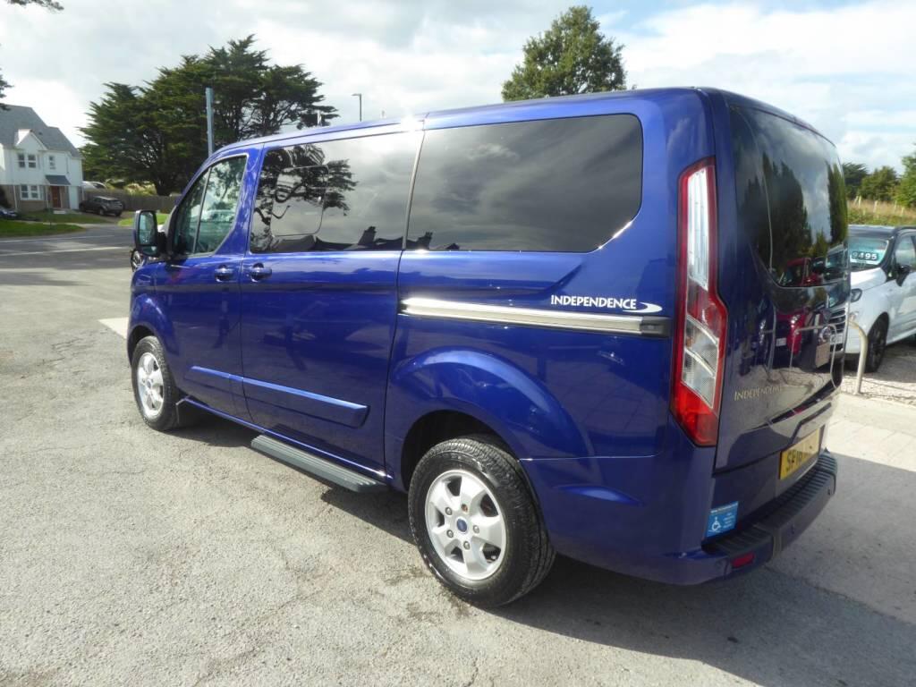 Ford Tourneo Custom view 5