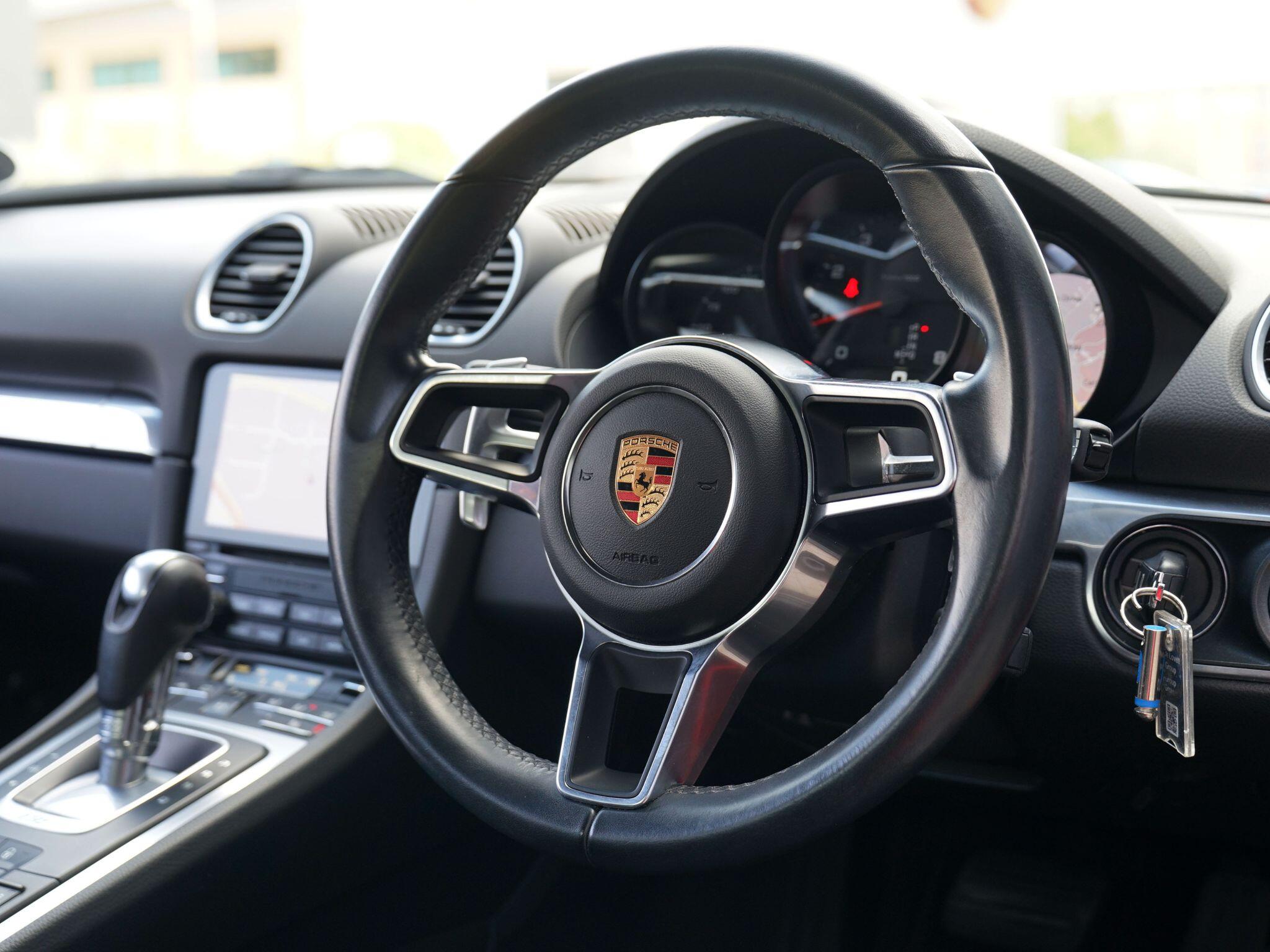 Porsche Cayman view 81