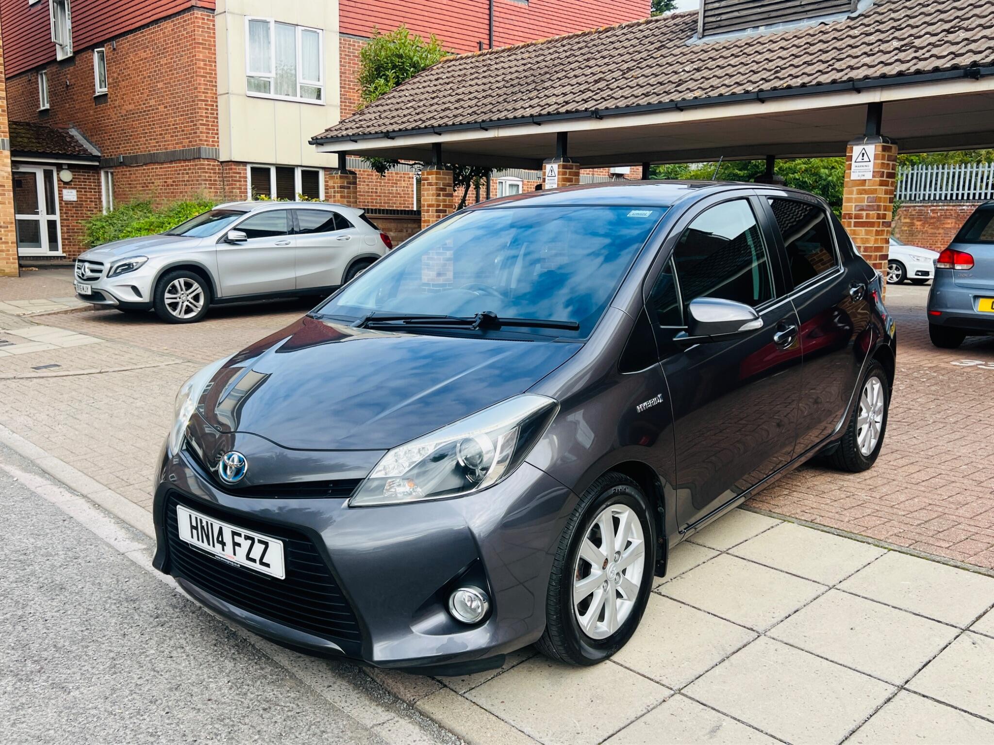 Toyota Yaris view 13