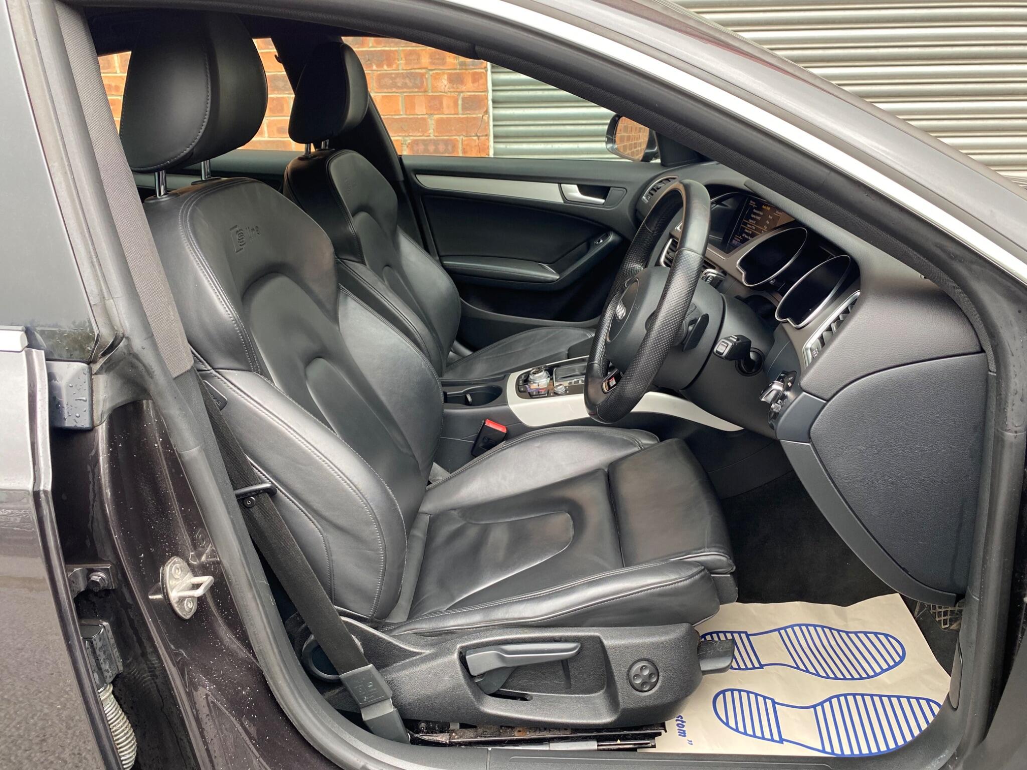 Audi A5 view 12