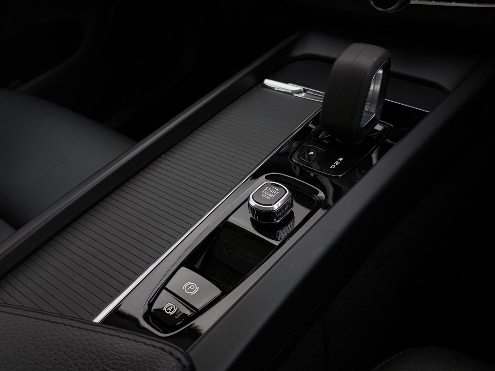 Volvo XC60 view 18