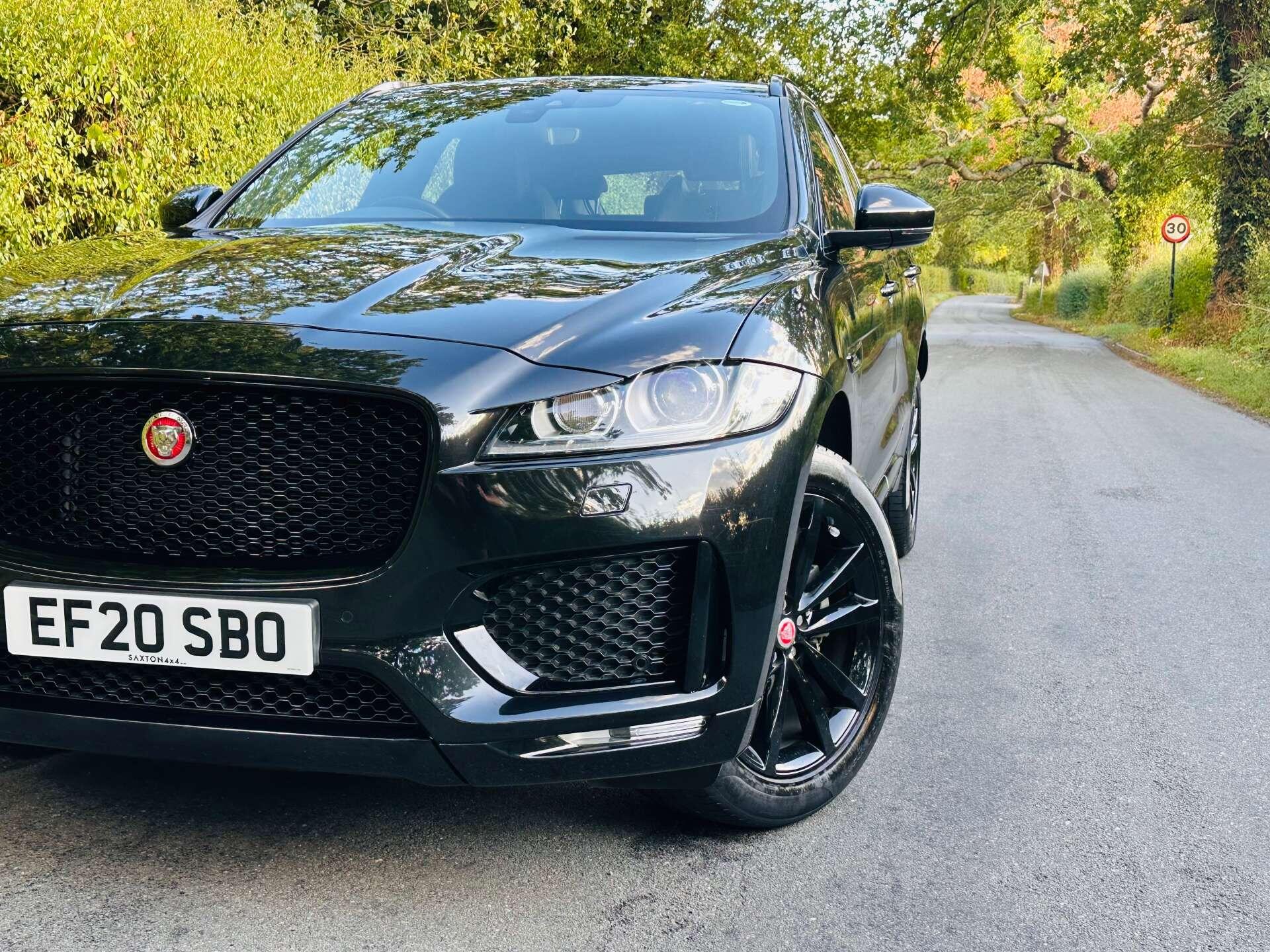Jaguar F-Pace view 4