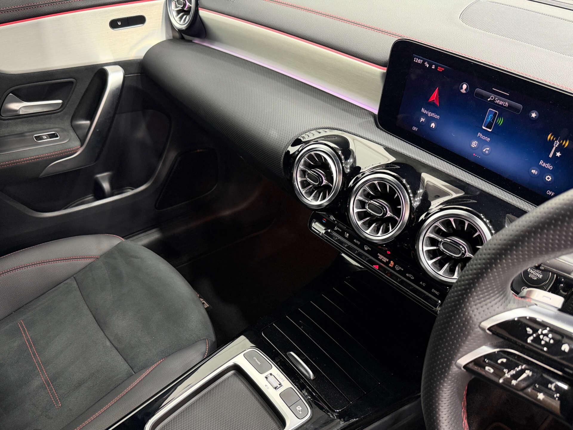 Mercedes-Benz CLA view 34
