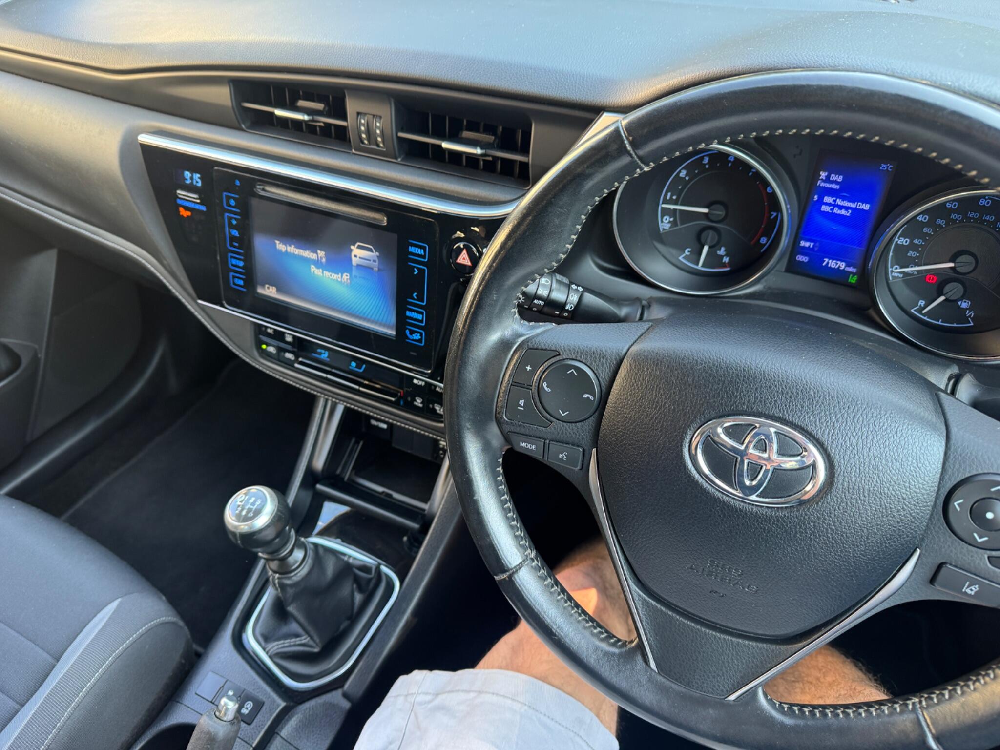 Toyota Auris view 75