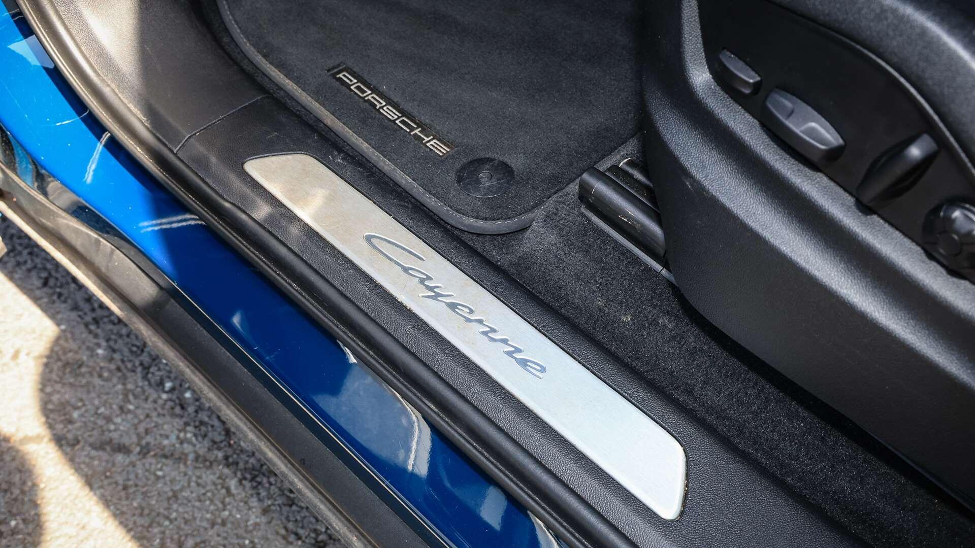 Porsche Cayenne view 24