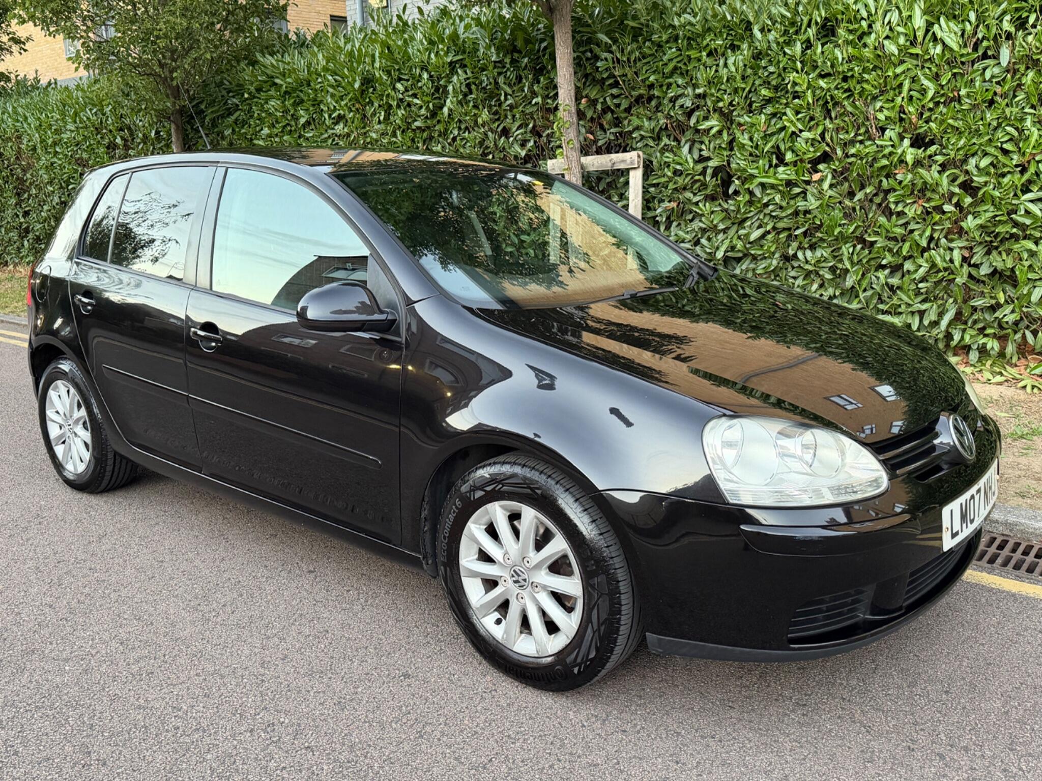 Volkswagen Golf view 5
