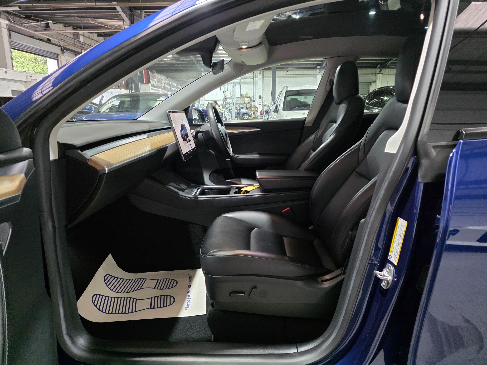 Tesla Model Y view 27