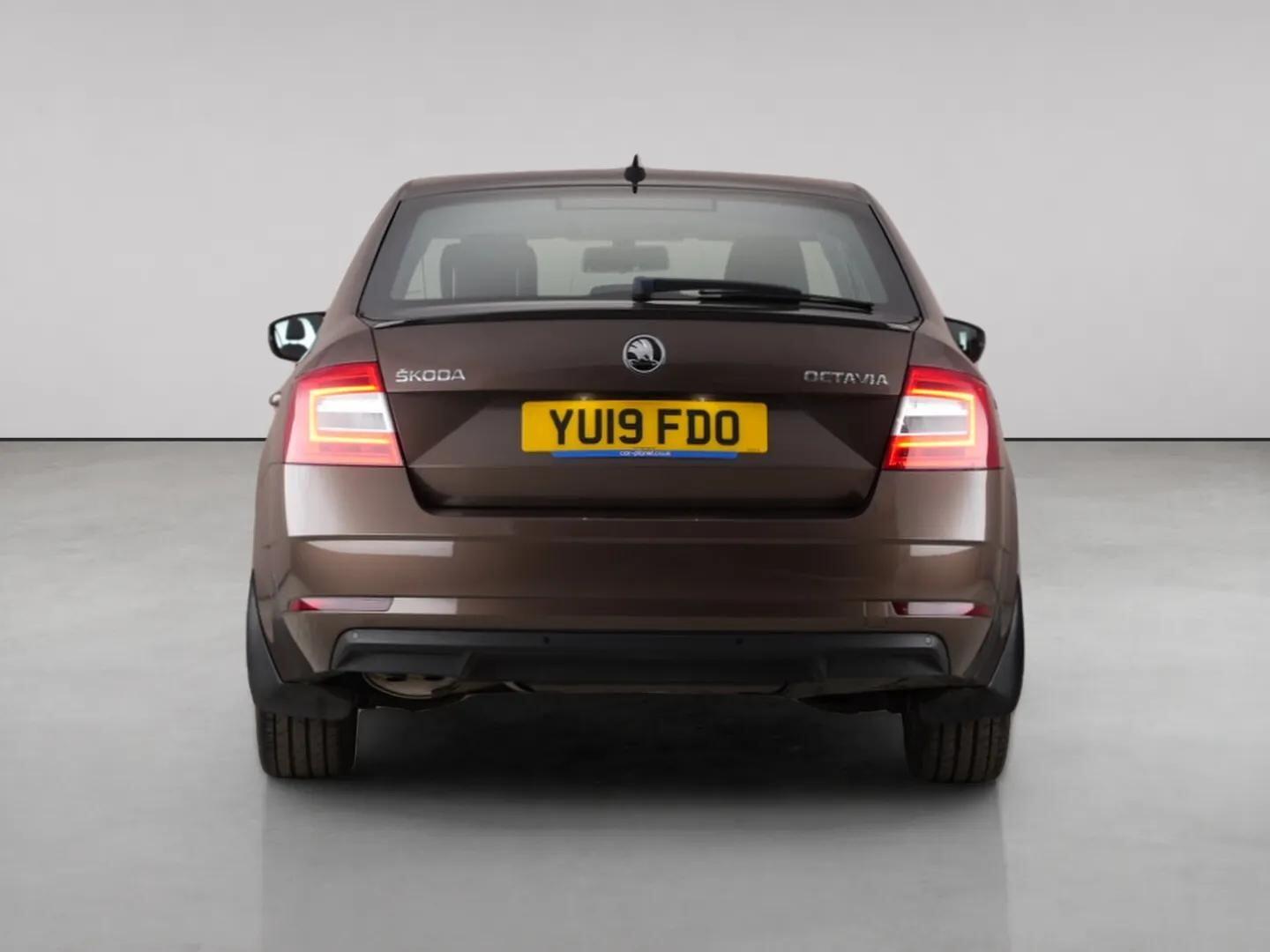 Skoda Octavia view 7