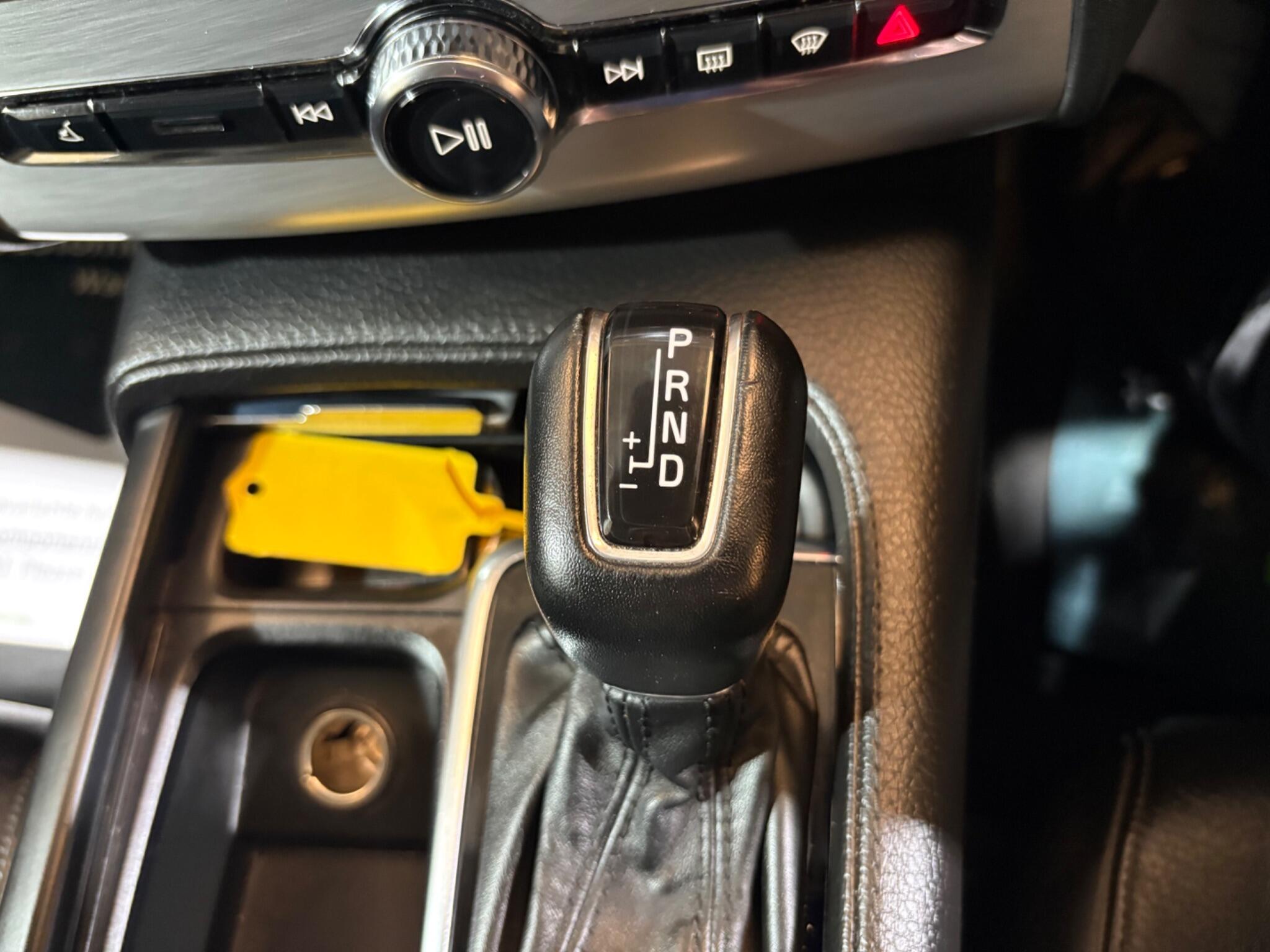 Volvo XC90 view 29